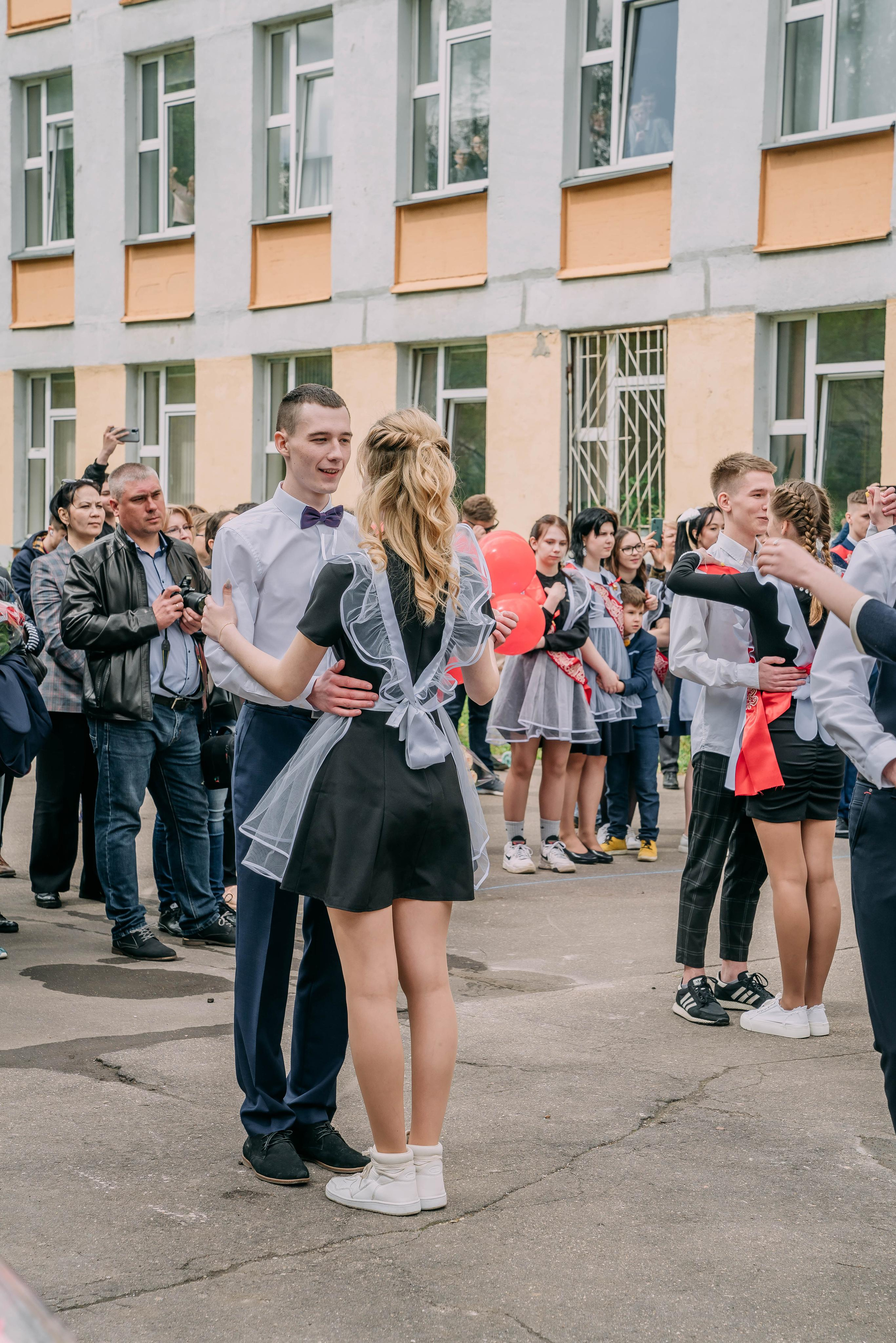 Последний звонок Оксаны. Семейный и школьный фотограф в Москве Юлия Кобзева