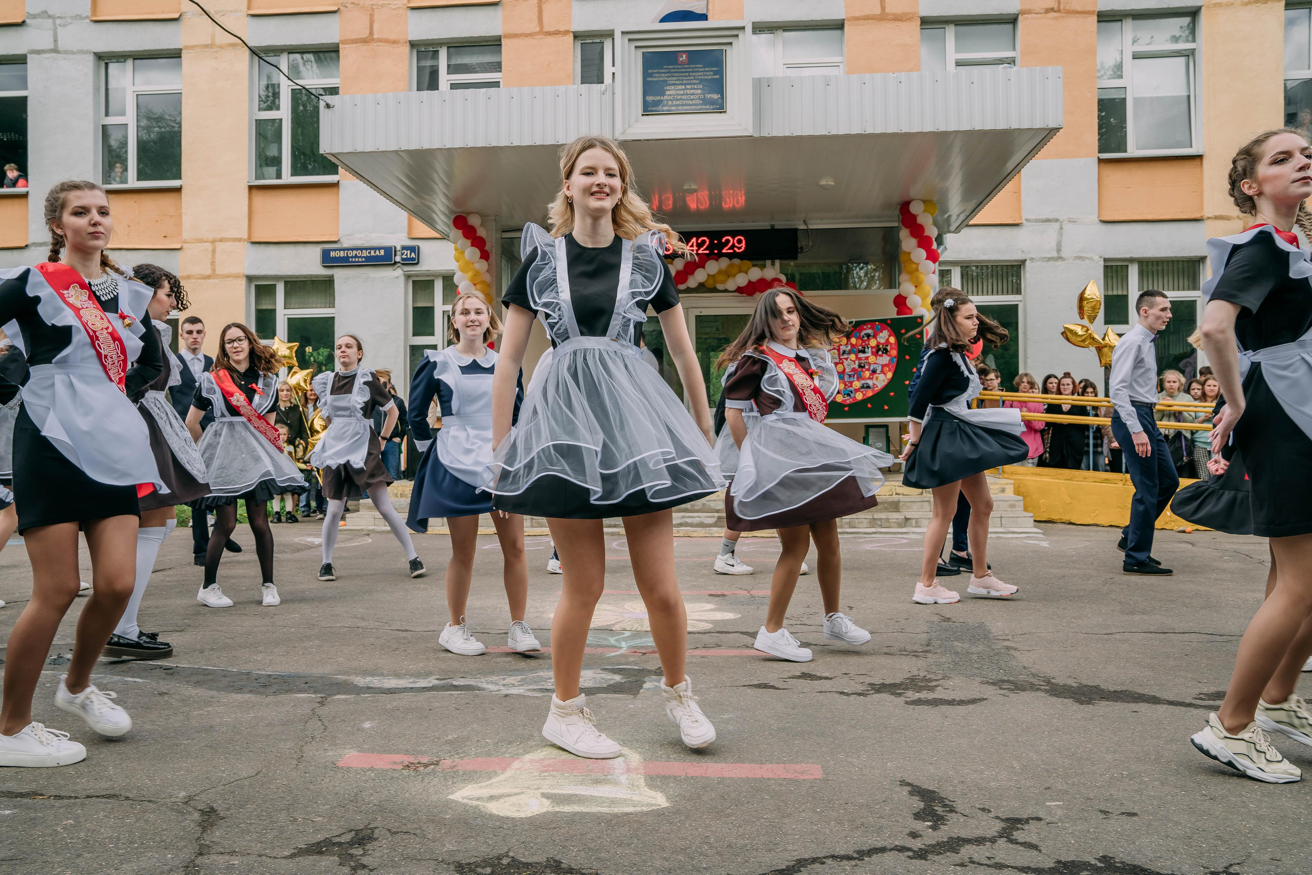 Последний звонок Оксаны. Семейный и школьный фотограф в Москве Юлия Кобзева