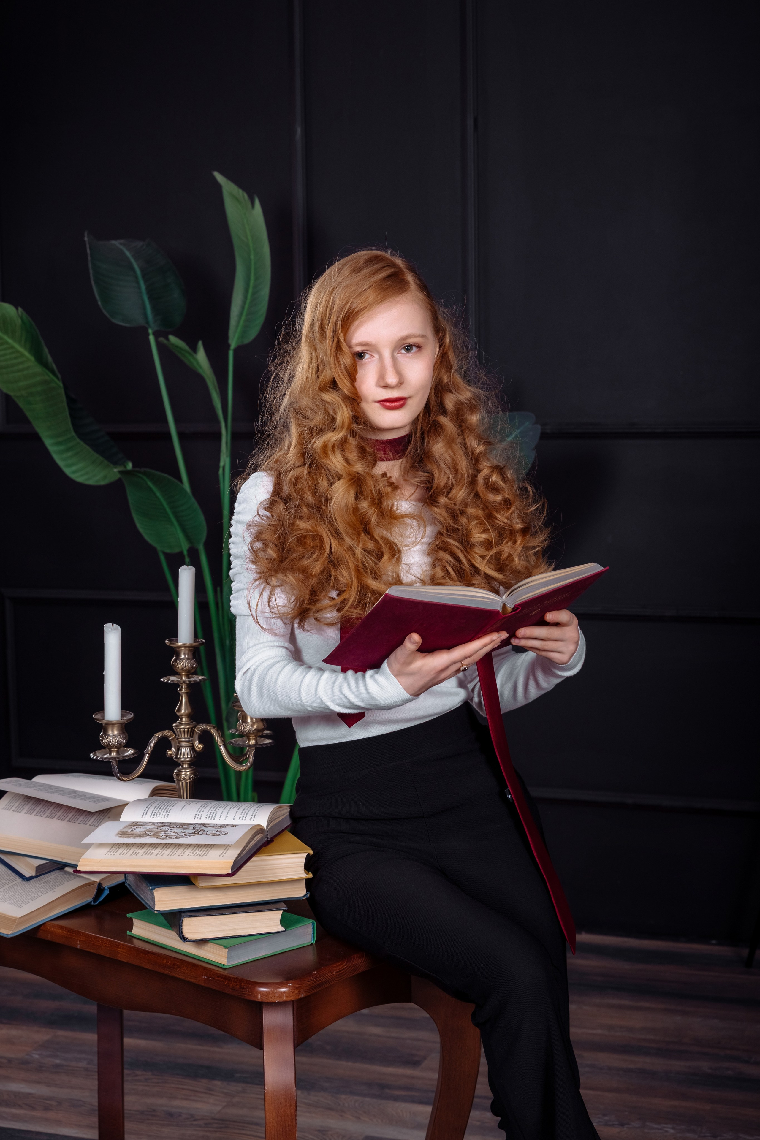 Старшая школа. Выпускные школьные фото­альбомы для школ и детских садов в Волгограде и Волжском