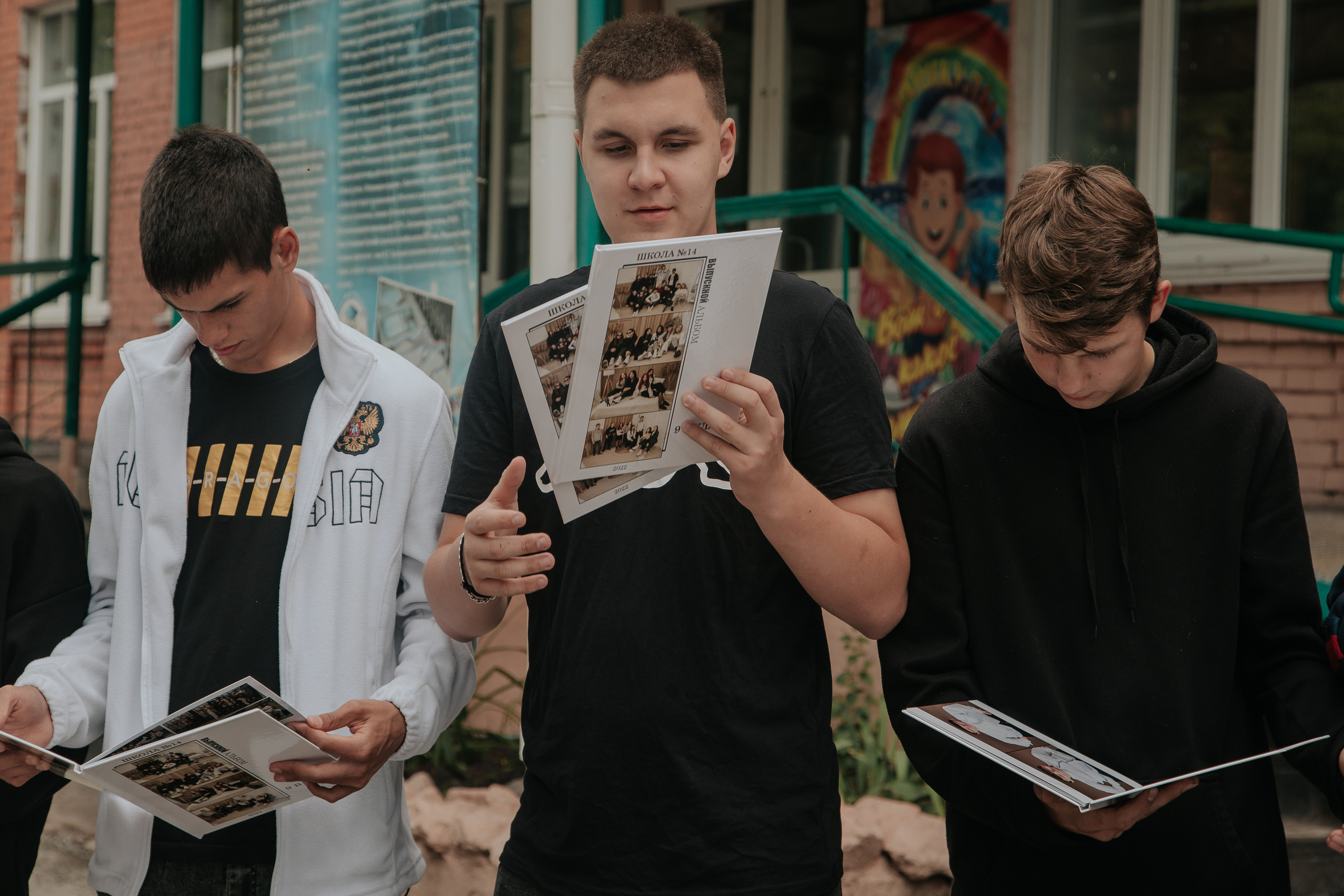 Альбомы для 14 школы. Фотограф в Киселёвске Татьяна Трухалева