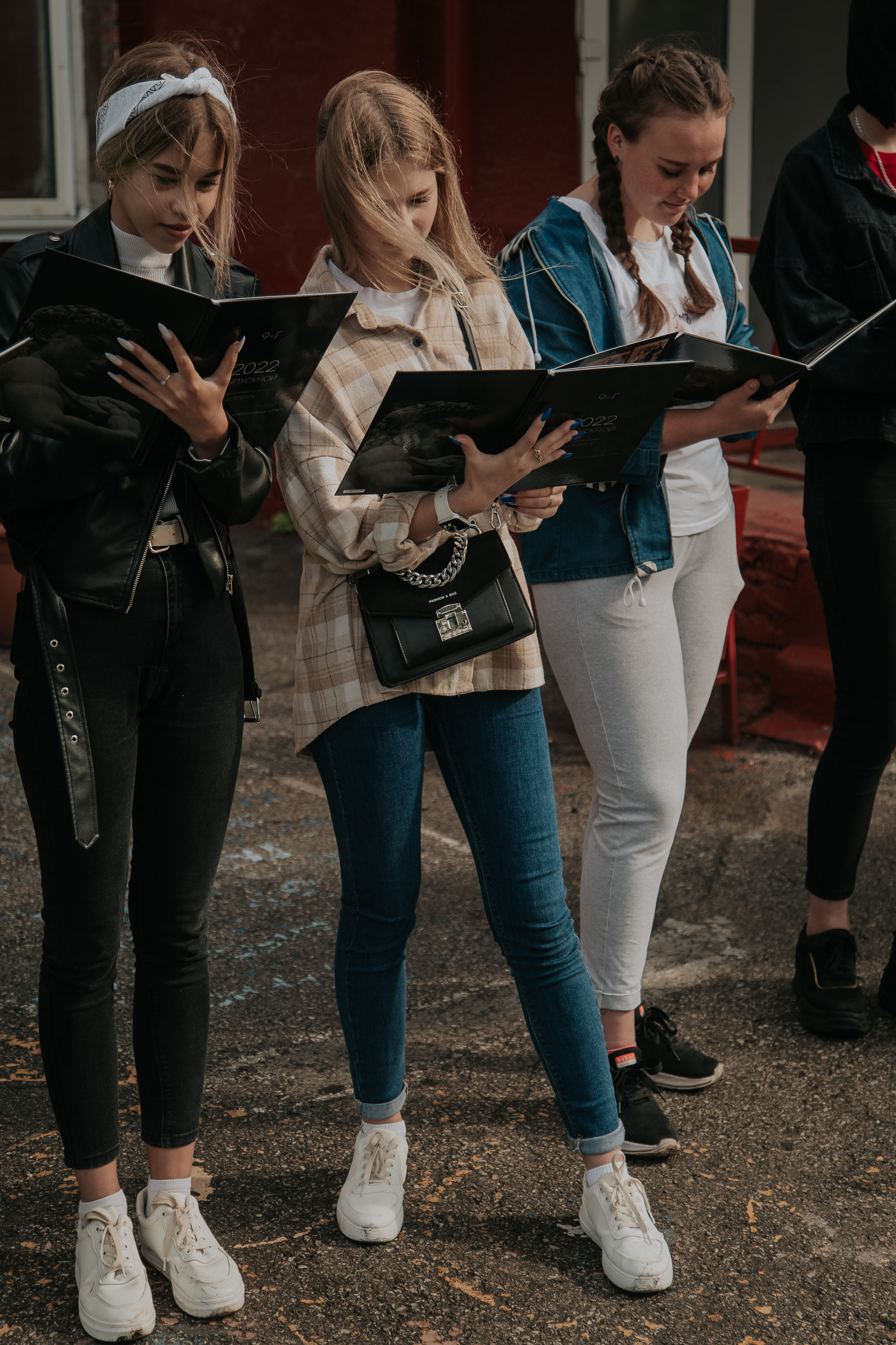 Альбомы для 11 школы. Фотограф в Киселёвске Татьяна Трухалева