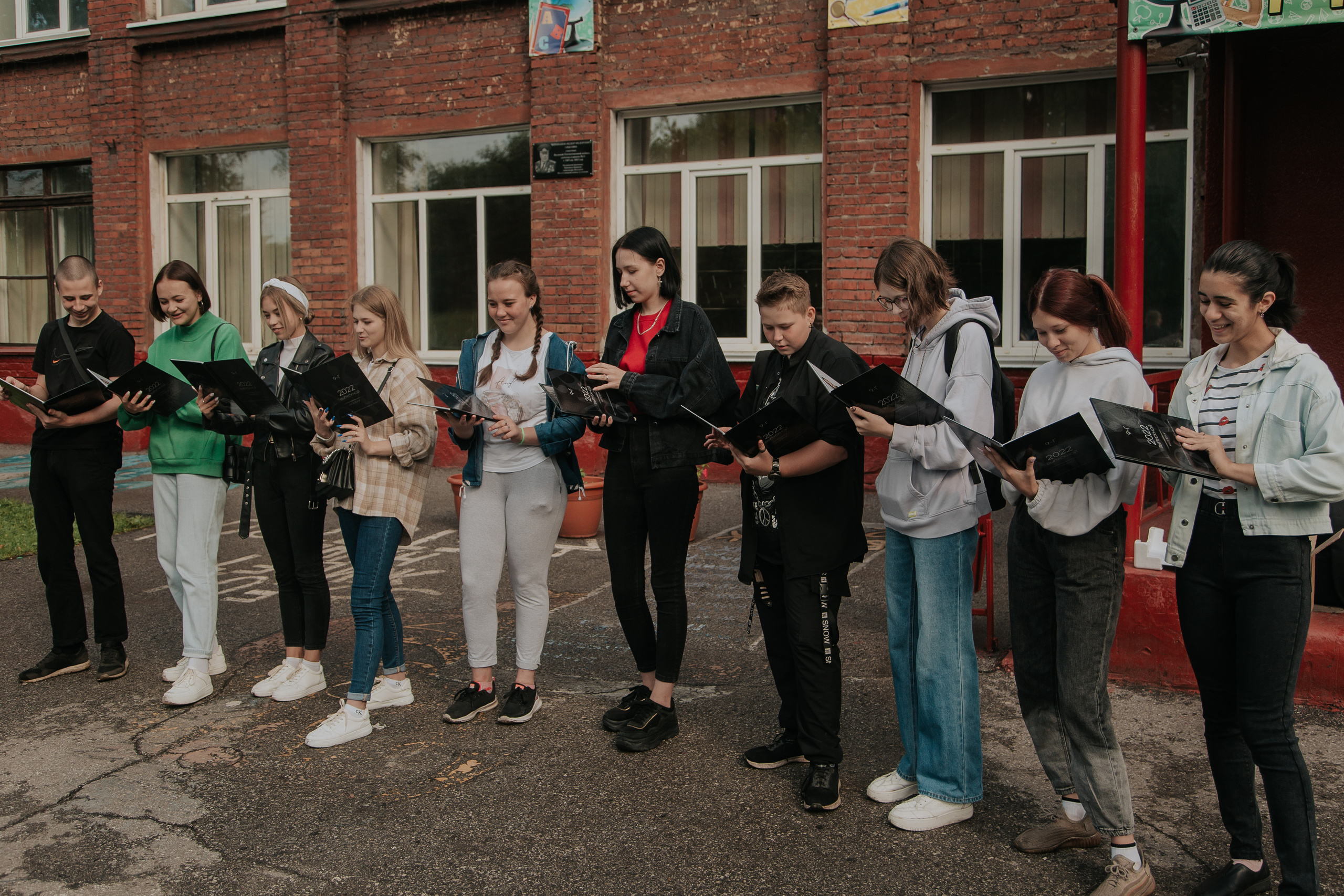 Альбомы для 11 школы. Фотограф в Киселёвске Татьяна Трухалева