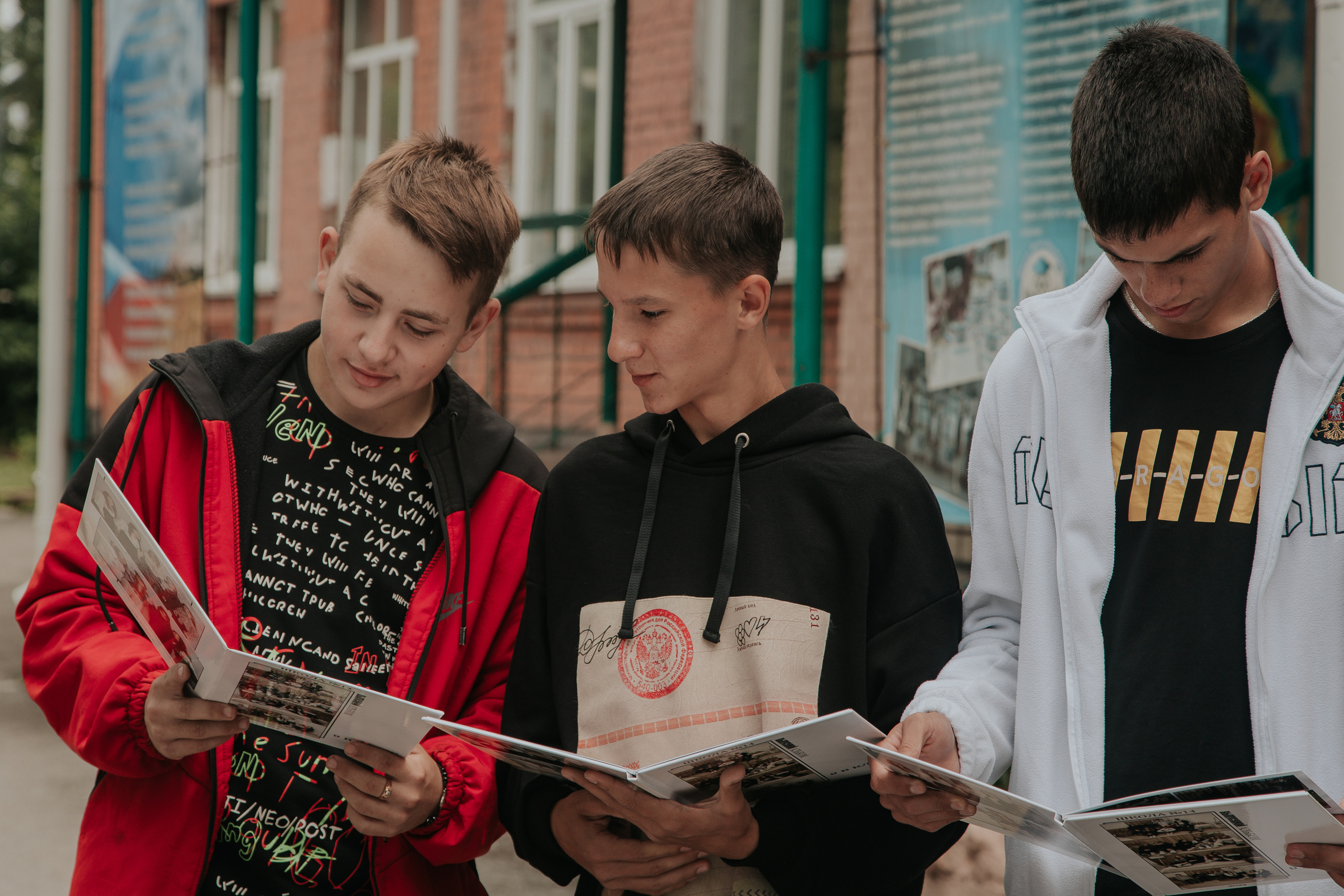 Альбомы для 14 школы. Фотограф в Киселёвске Татьяна Трухалева