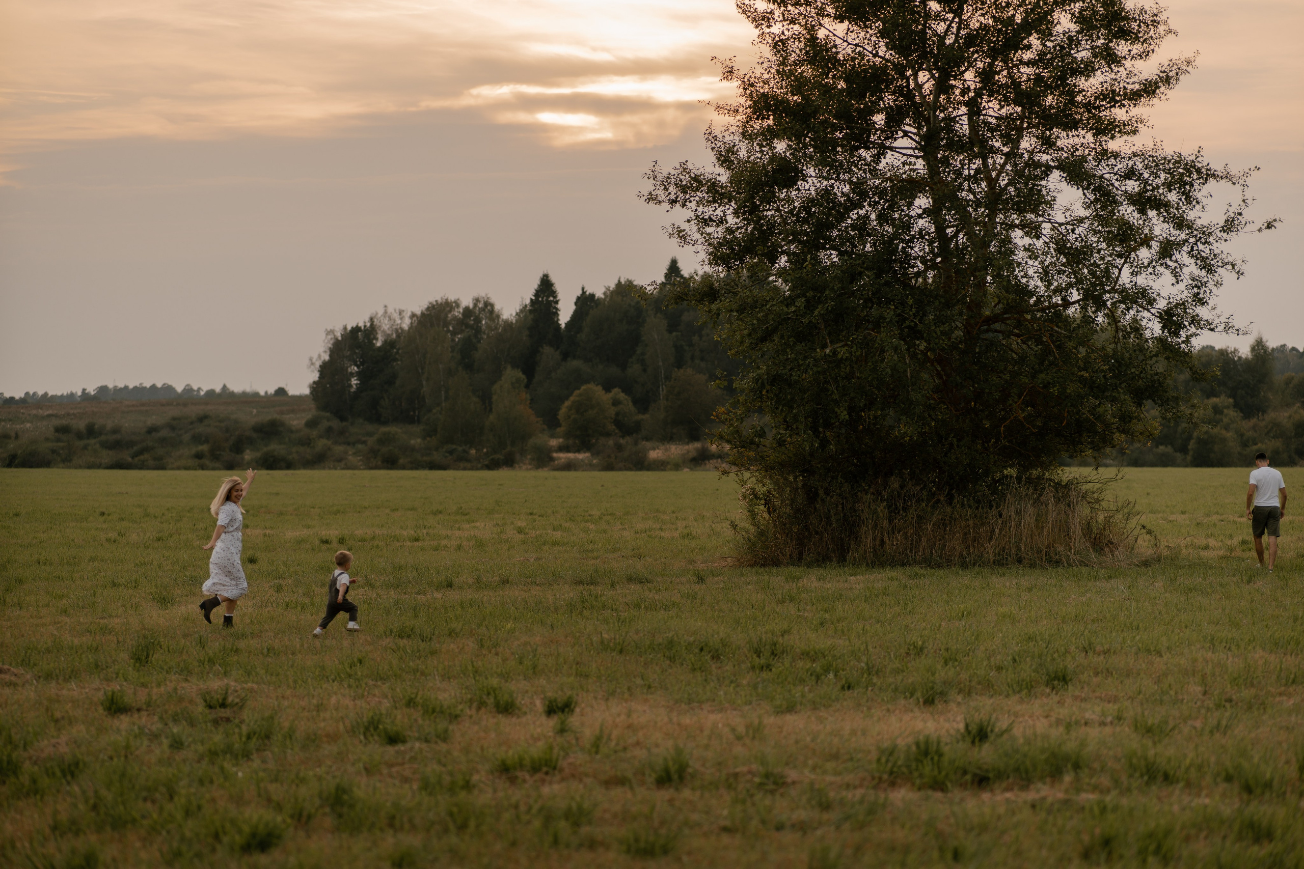 Рома, Даша, Паша. Свадебный и семейный фотограф в Москве и Красногорске — живые кадры | Анастасия Тихонова