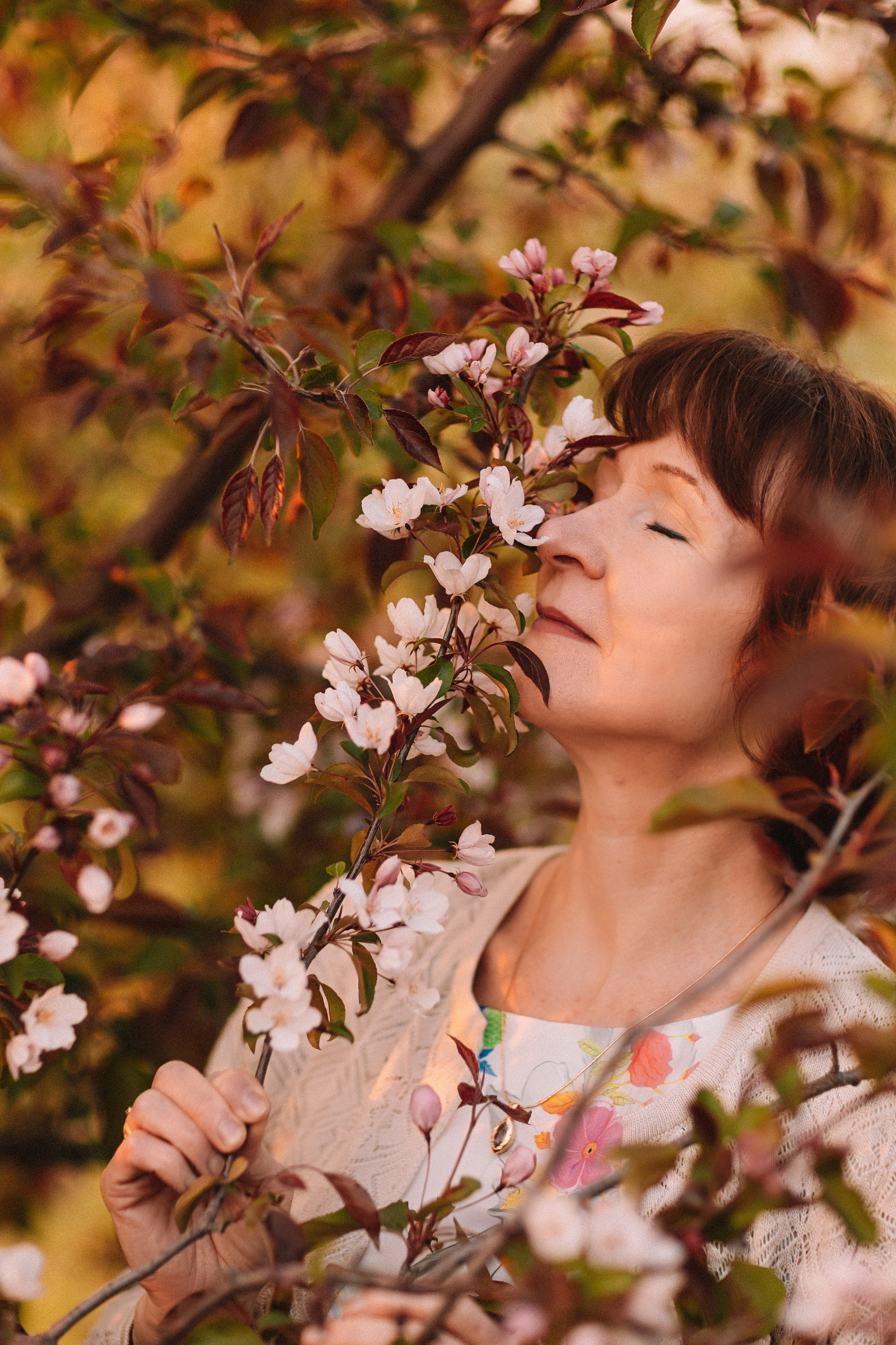 Яблони. Семейный фотограф Тюмень, фотограф на роды Салмина Мария