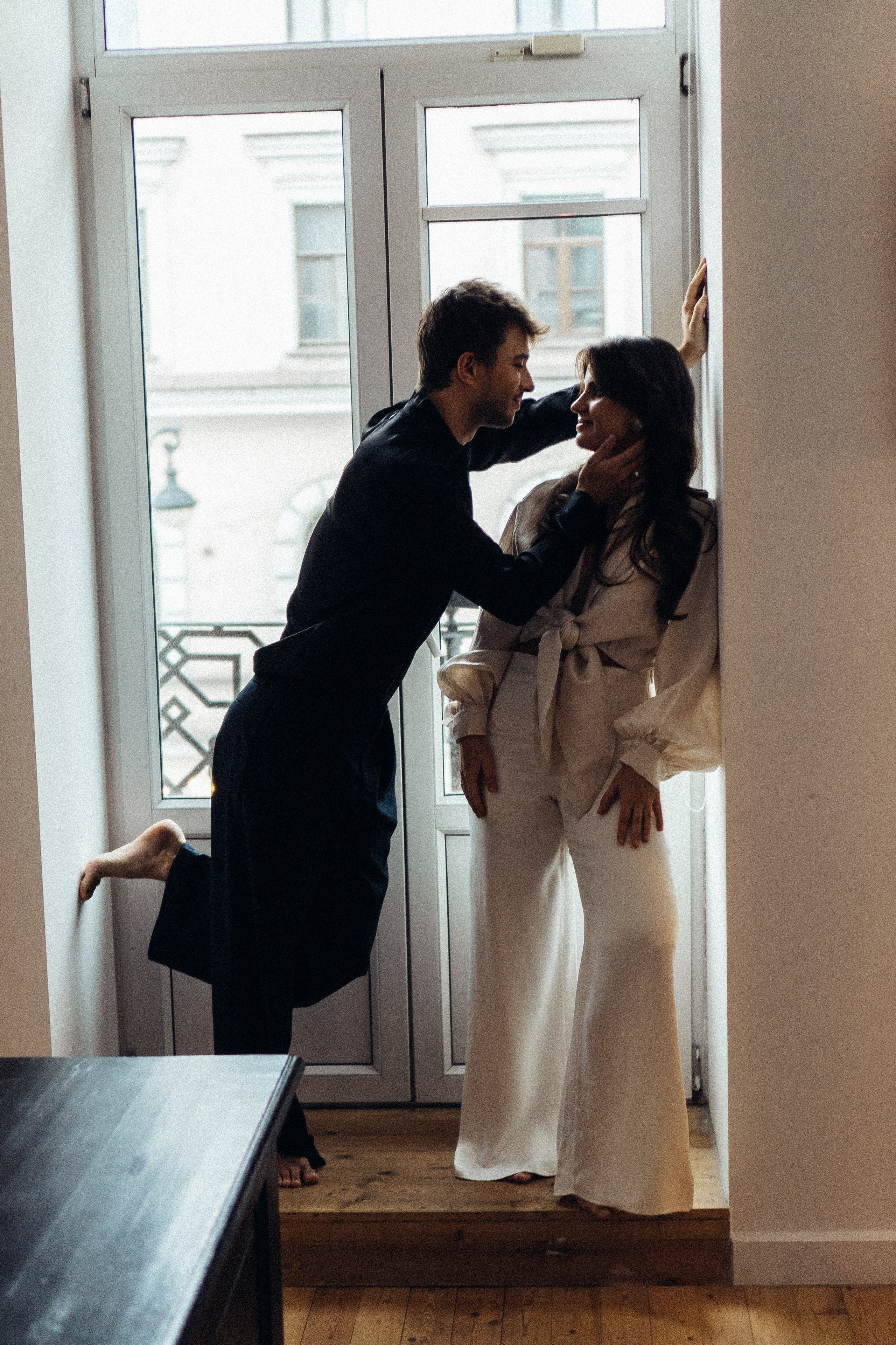 УТРО ЖЕНИХА И НЕВЕСТЫ В ПИТЕРСКОЙ КВАРТИРЕ И СЬЕМКА С СВАДЕБНЫХ ОБРАЗАХ. Профессиональный фотограф, Санкт-Петербург — Виктория Богомолова