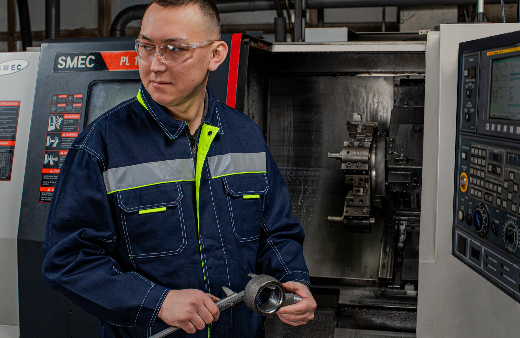 Фотограф и графический дизайнер Владимир Пуставетов