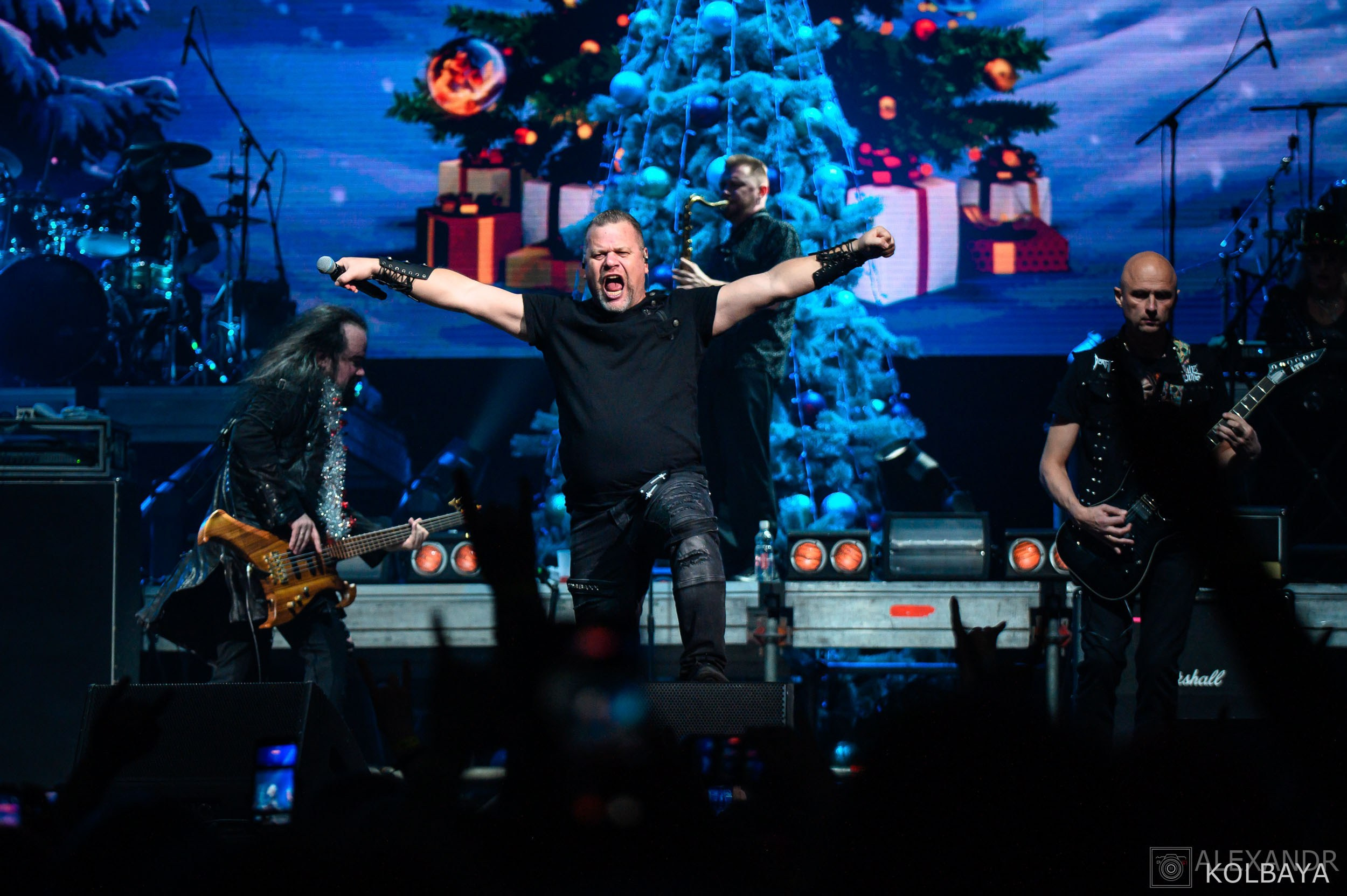 Фоторепортаж с Метал-Елки 2026. Концертный и театральный репортажный фотограф в Москве Александр Колбая