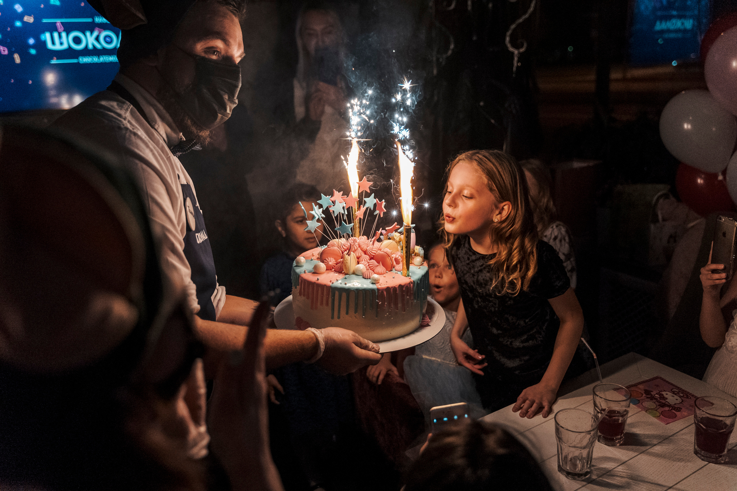 День Рождения Сони в кафе «Шоколад». Свадебный и семейный фотограф в Москве и МО Геннадий Туманцев