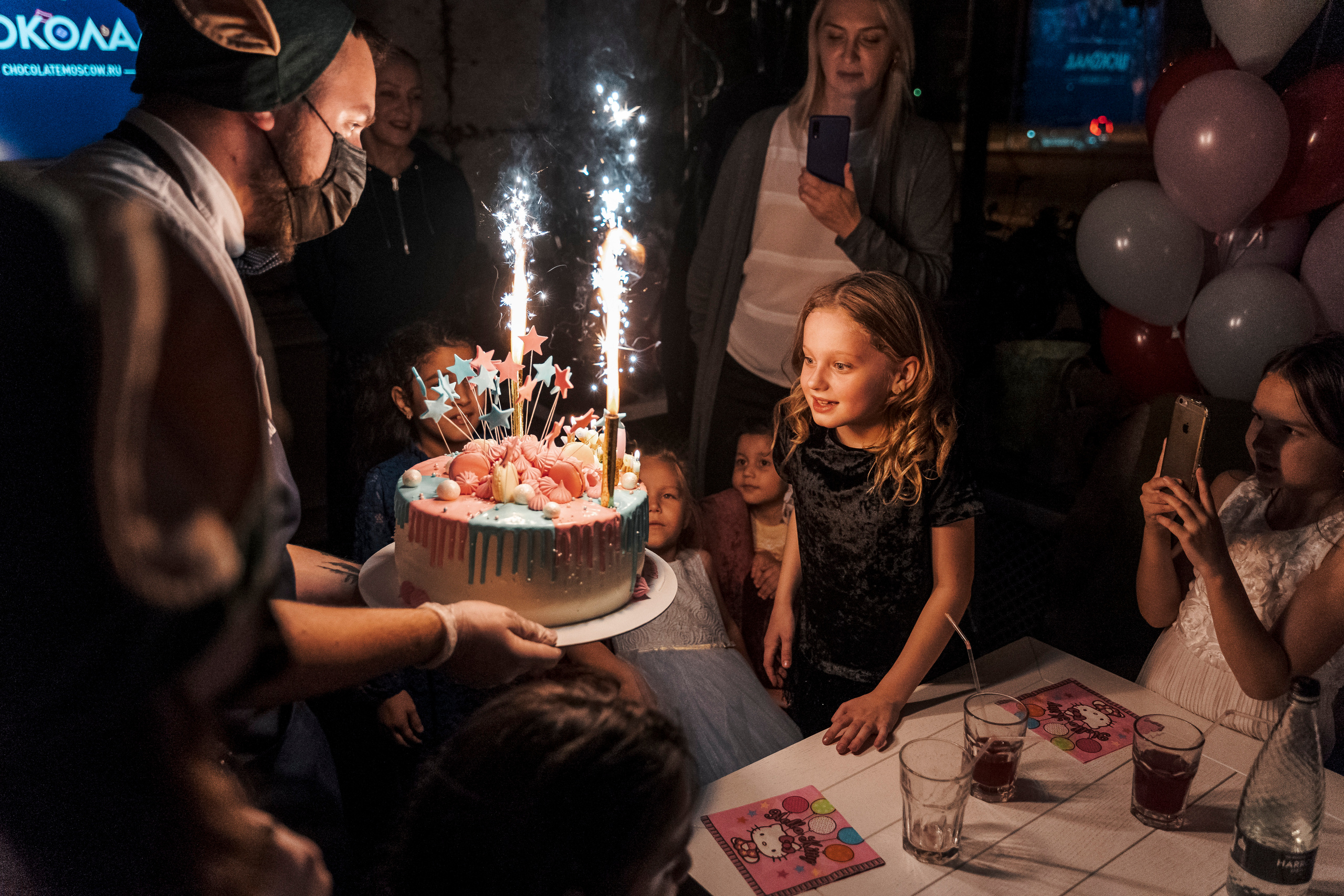 День Рождения Сони в кафе «Шоколад». Свадебный и семейный фотограф в Москве и МО Геннадий Туманцев