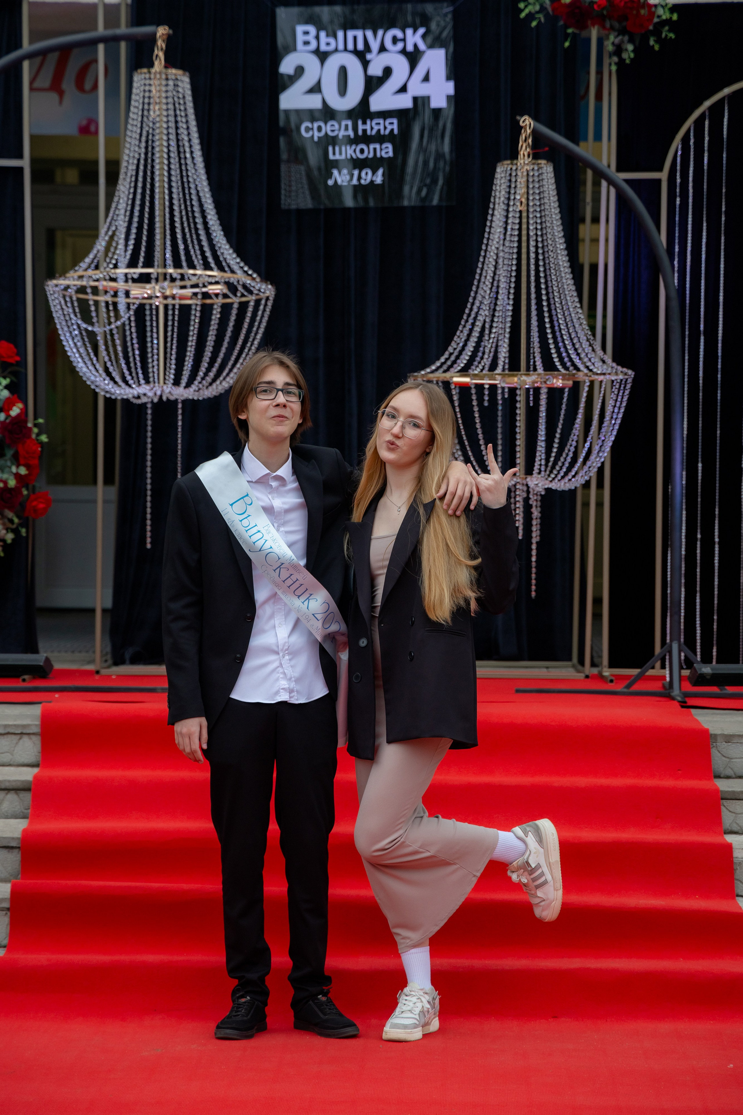 Школьный выпускной 2024 год в Соколе (Минск). Свадебный фотограф в Минске/Беларуси Сергей Спиридонов