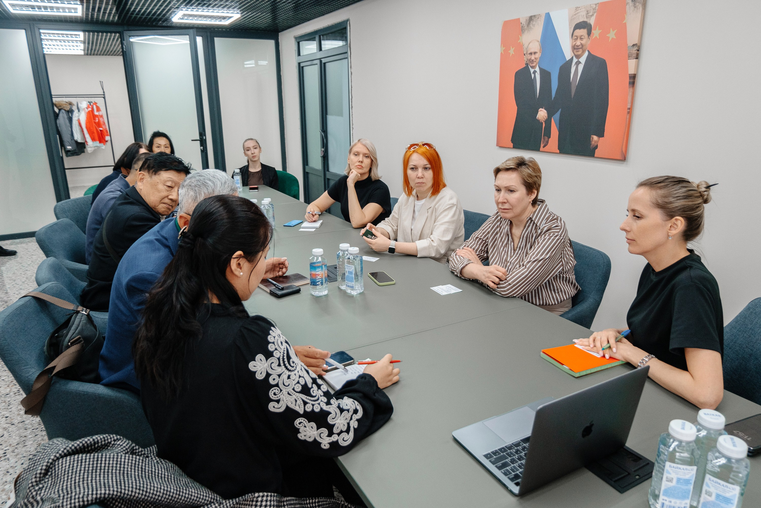 Делегация Китая в Ивановской текстильной компании