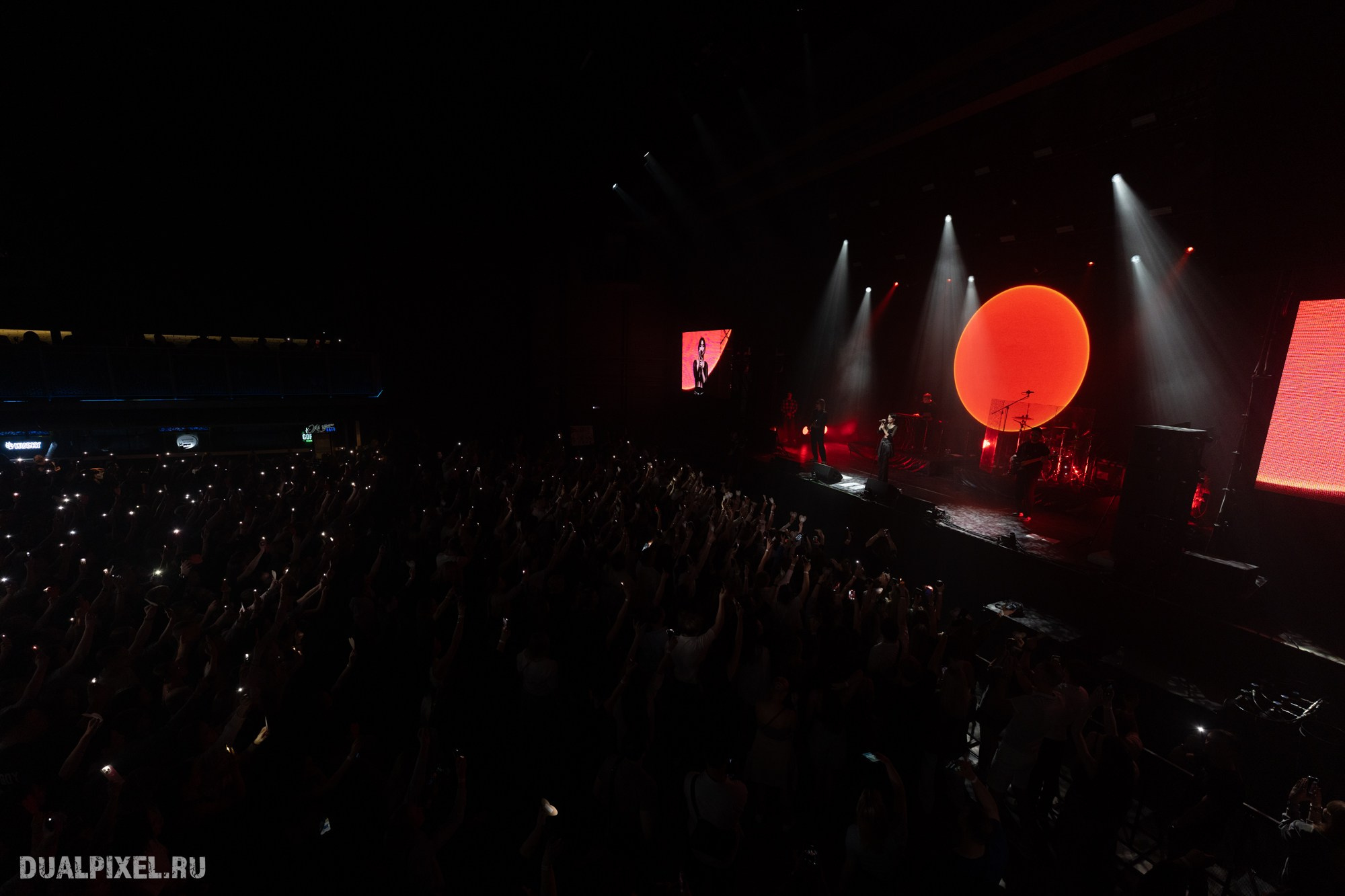 Mona. Магия музыки в кадре: Концертная Фотография