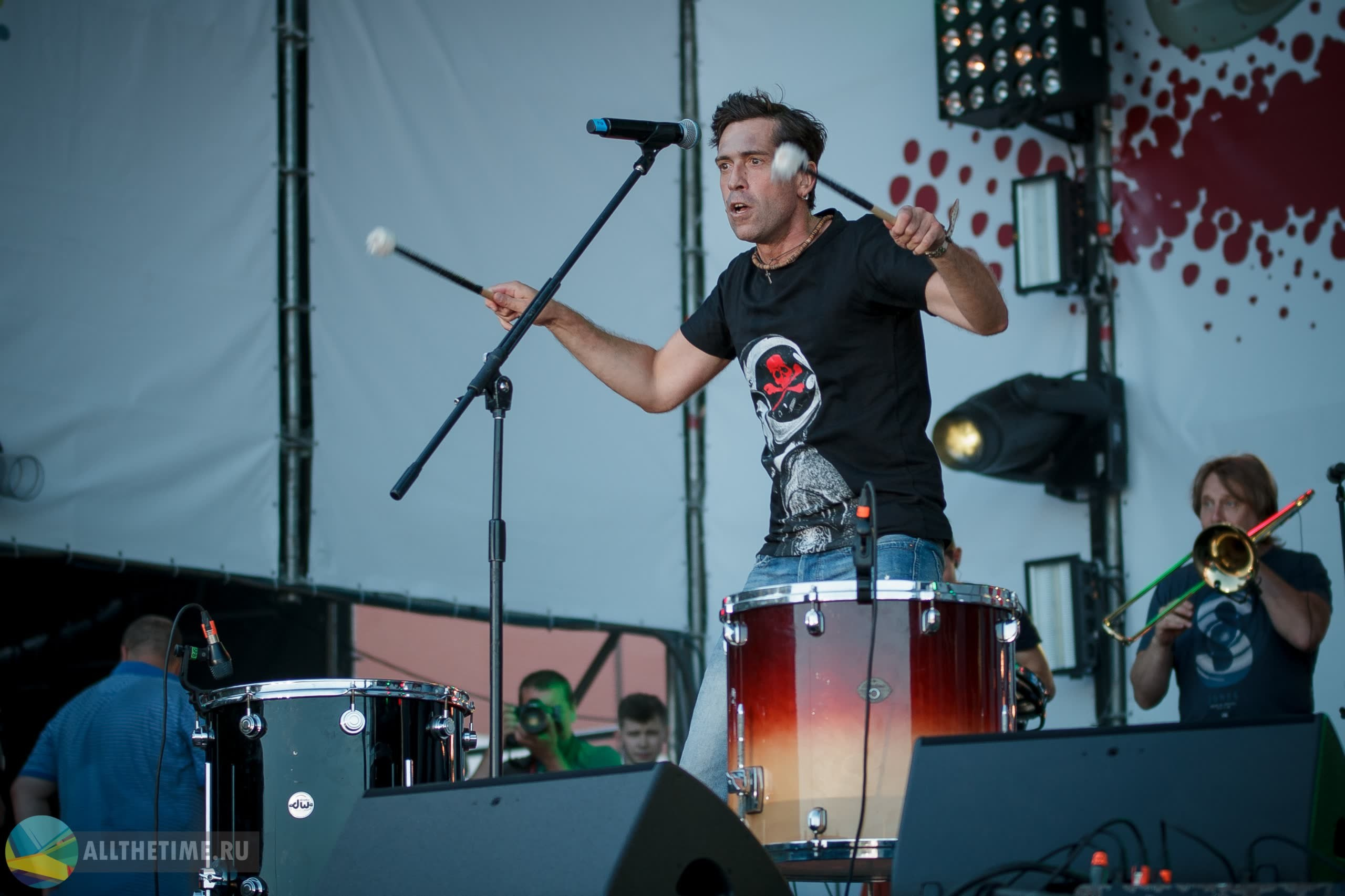 НАШИ В ГОРОДЕ. Магия музыки в кадре: Концертная Фотография