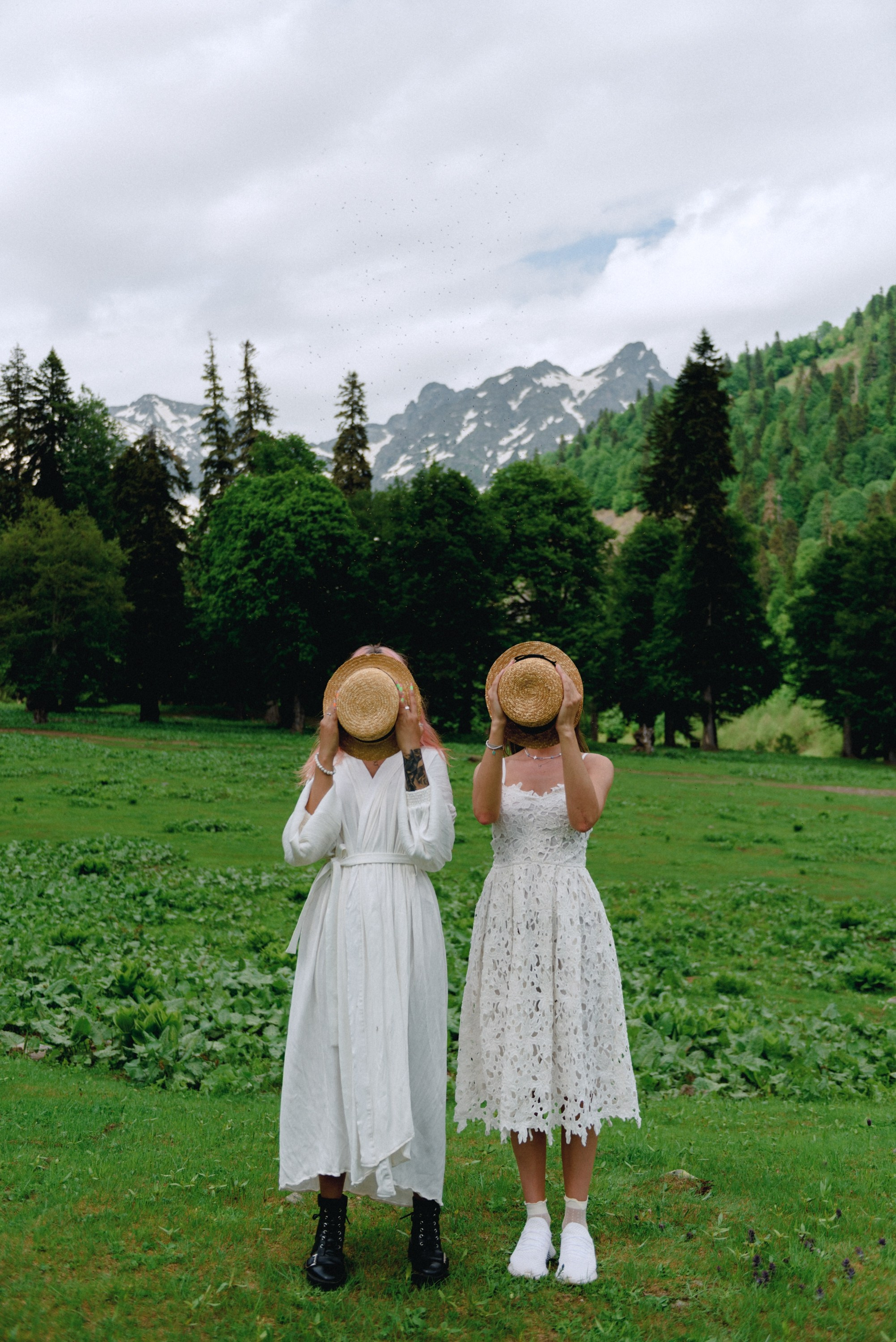 Alpine meadows phototour|The Italian Dolomites Love Story photoshoot. Fedor Lemeshko — Destination Wedding and Family Lifestyle photographer