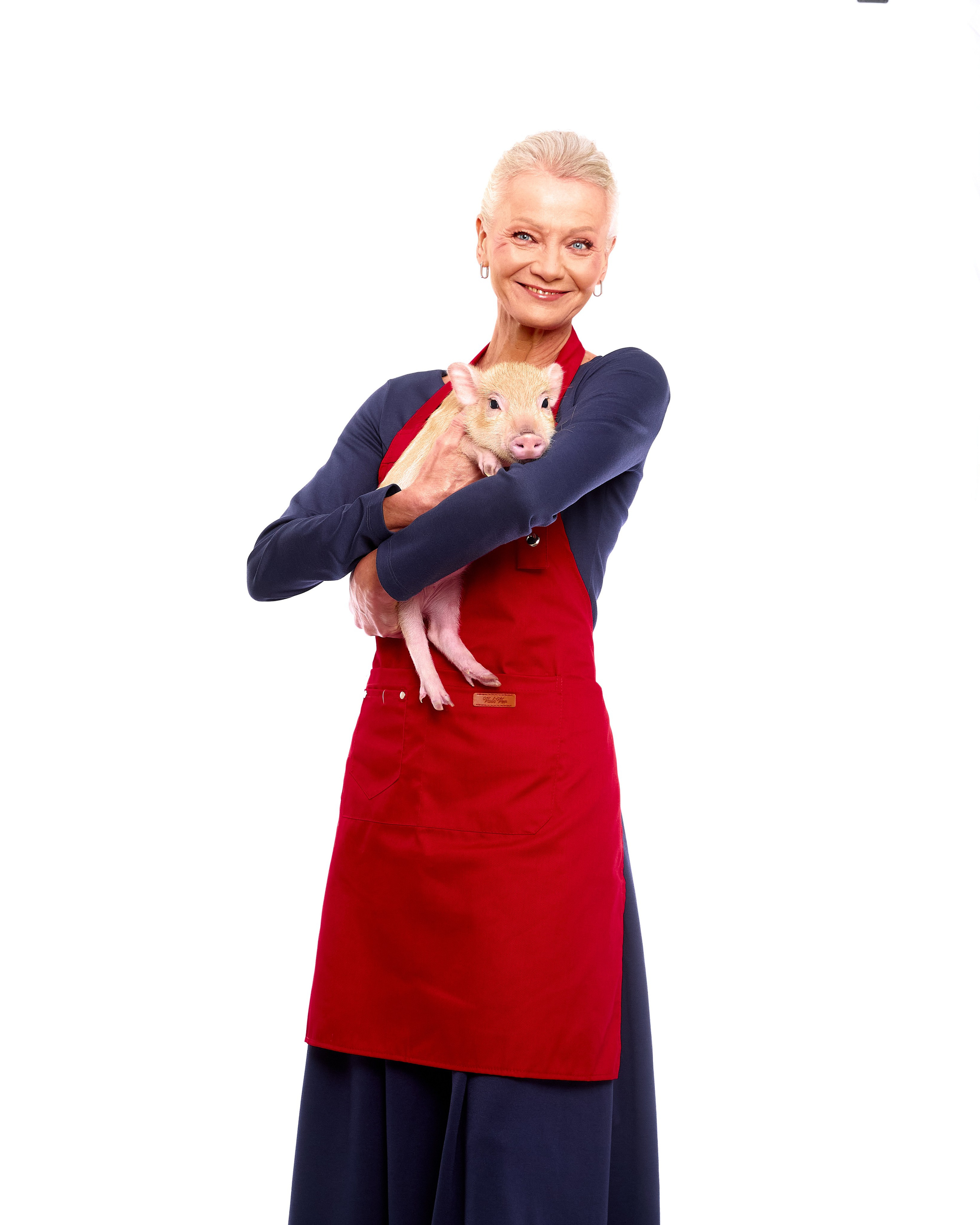 VAVADA. Святослав Лебедев | Рекламный фотограф — Коммерческая съемка, Арт-дирекшн, AI-интеграция