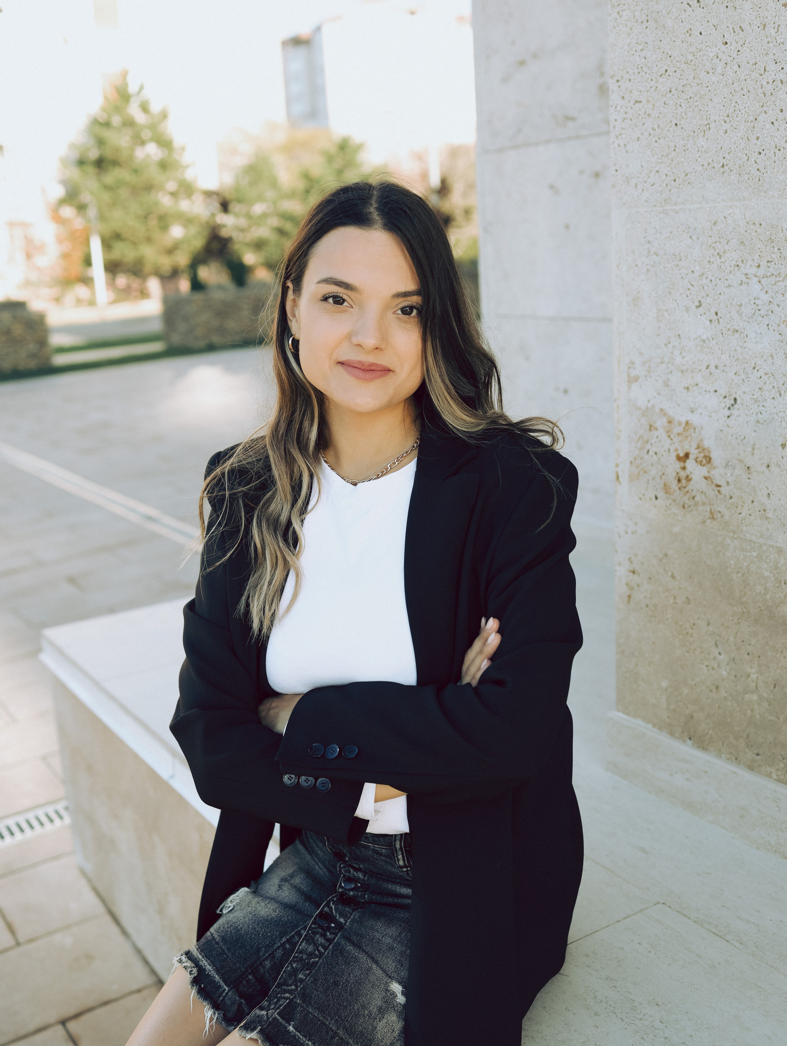 Александра. Главная