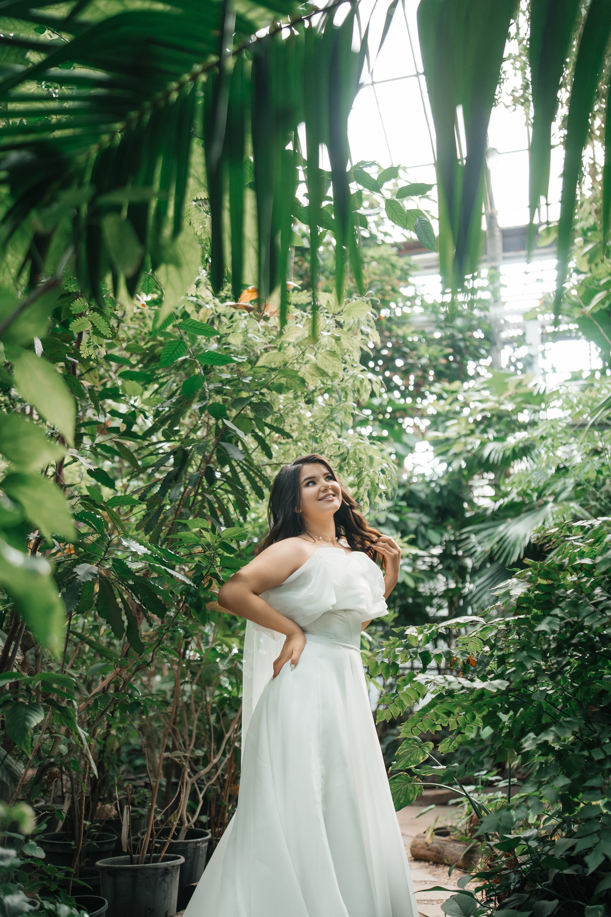 Свадебная фотосессия в оранжерее Ботанического сада им. Цицина. Свадебный и репортажный фотограф-видеограф Москва и Московская область