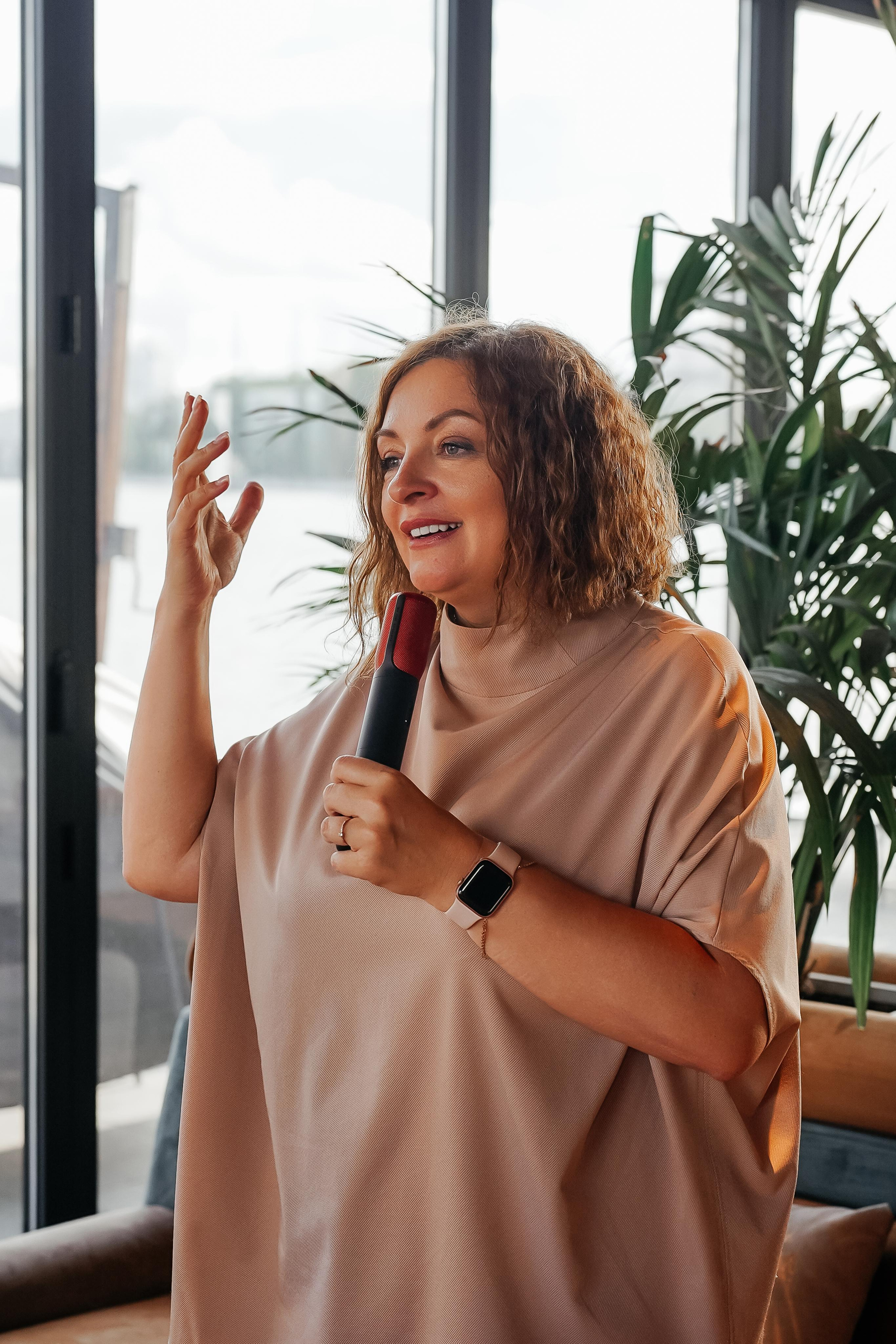 ВСТРЕЧА ЖЕНСКОГО БИЗНЕС КЛУБА «ПОТЕНЦИАЛ». Семейный и репортажный фотограф в Москве Оксана Шилова