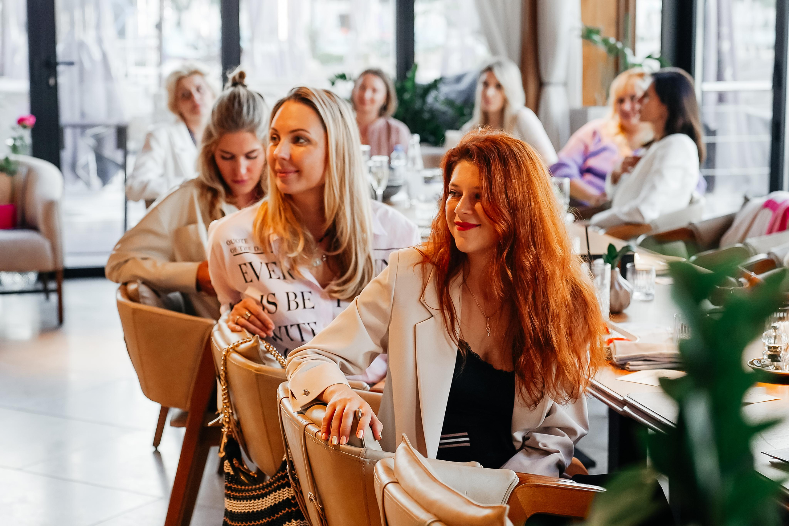 ВСТРЕЧА ЖЕНСКОГО БИЗНЕС КЛУБА «ПОТЕНЦИАЛ». Семейный и репортажный фотограф в Москве Оксана Шилова