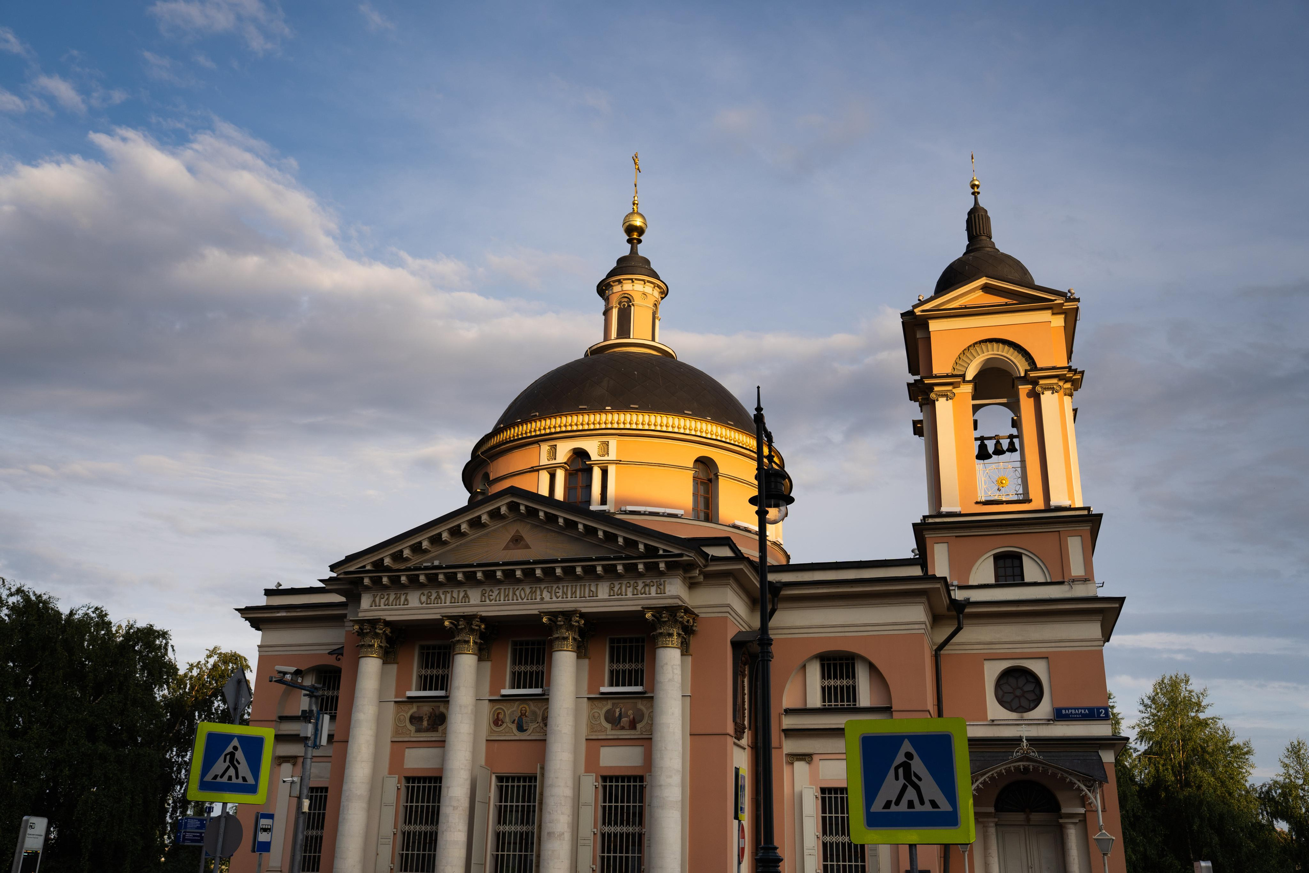 РЕПОРТАЖ — ЗАКРЫТИЕ ВЫСТАВКИ ГОСТИНЫЙ ДВОР. Семейный и репортажный фотограф в Москве Оксана Шилова