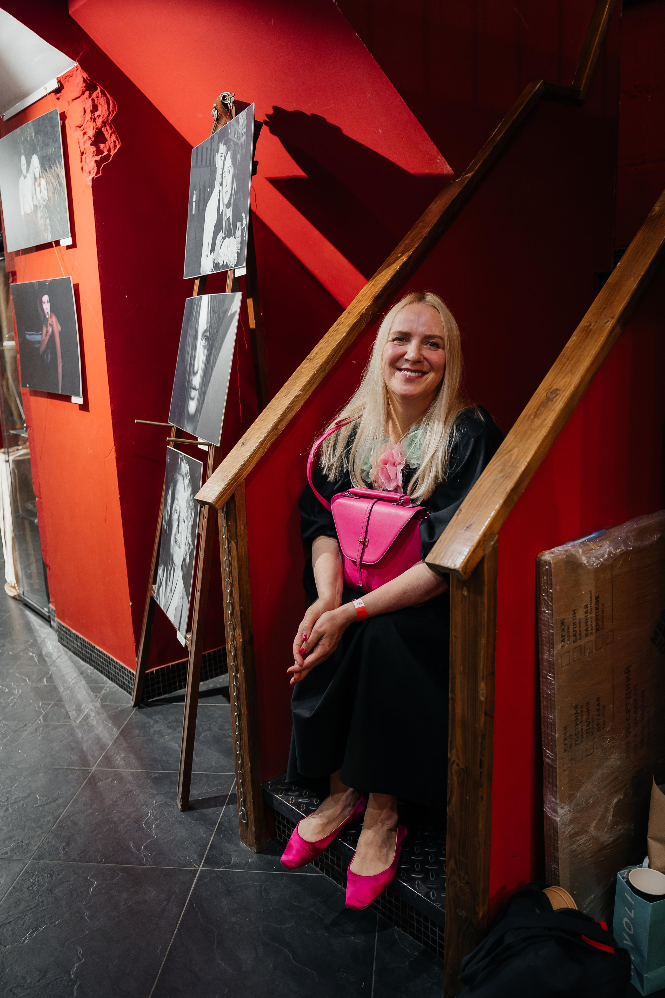 РЕПОРТАЖ — ЗАКРЫТИЕ ВЫСТАВКИ ГОСТИНЫЙ ДВОР. Семейный и репортажный фотограф в Москве Оксана Шилова