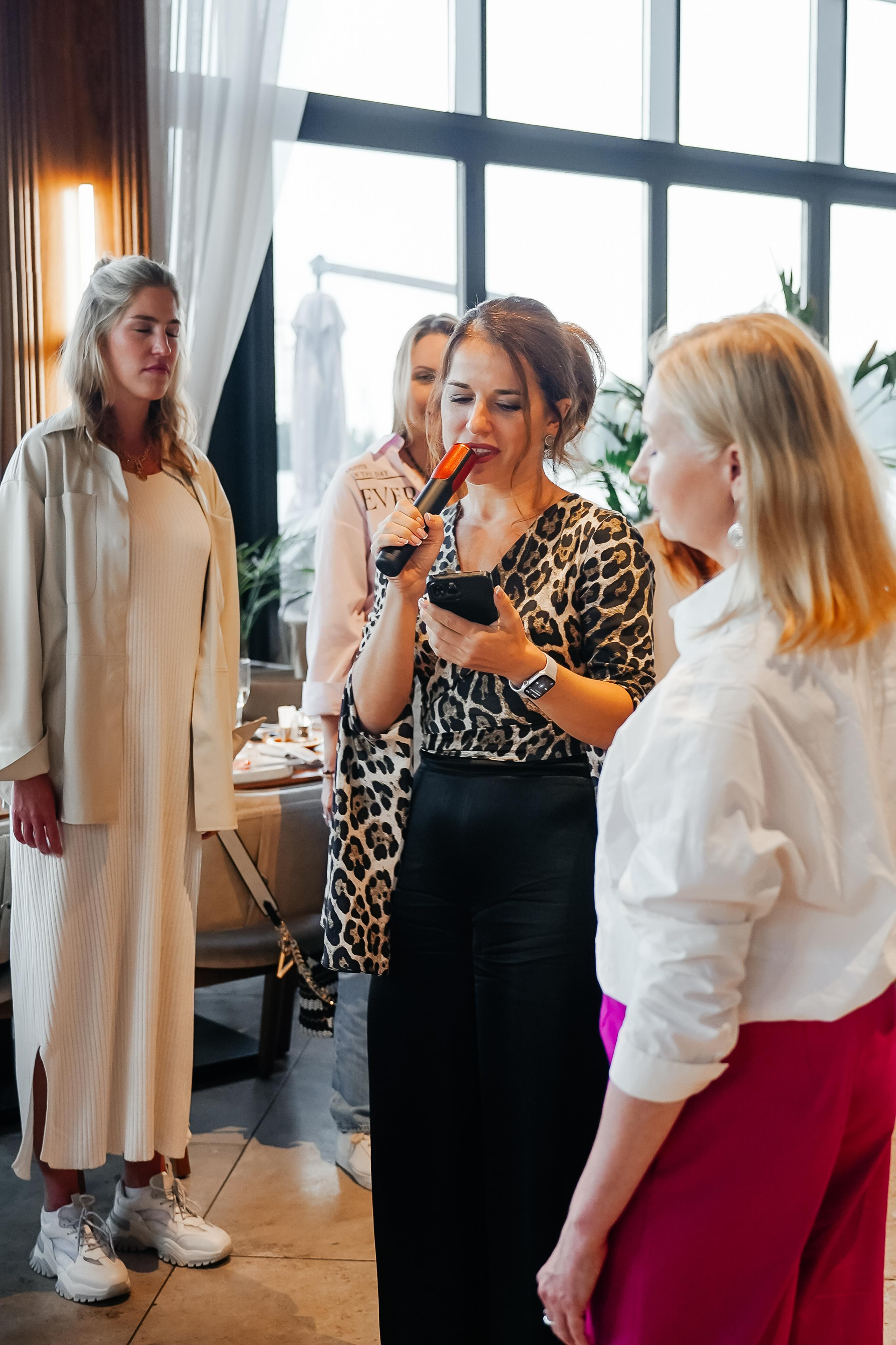 ВСТРЕЧА ЖЕНСКОГО БИЗНЕС КЛУБА «ПОТЕНЦИАЛ». Семейный и репортажный фотограф в Москве Оксана Шилова