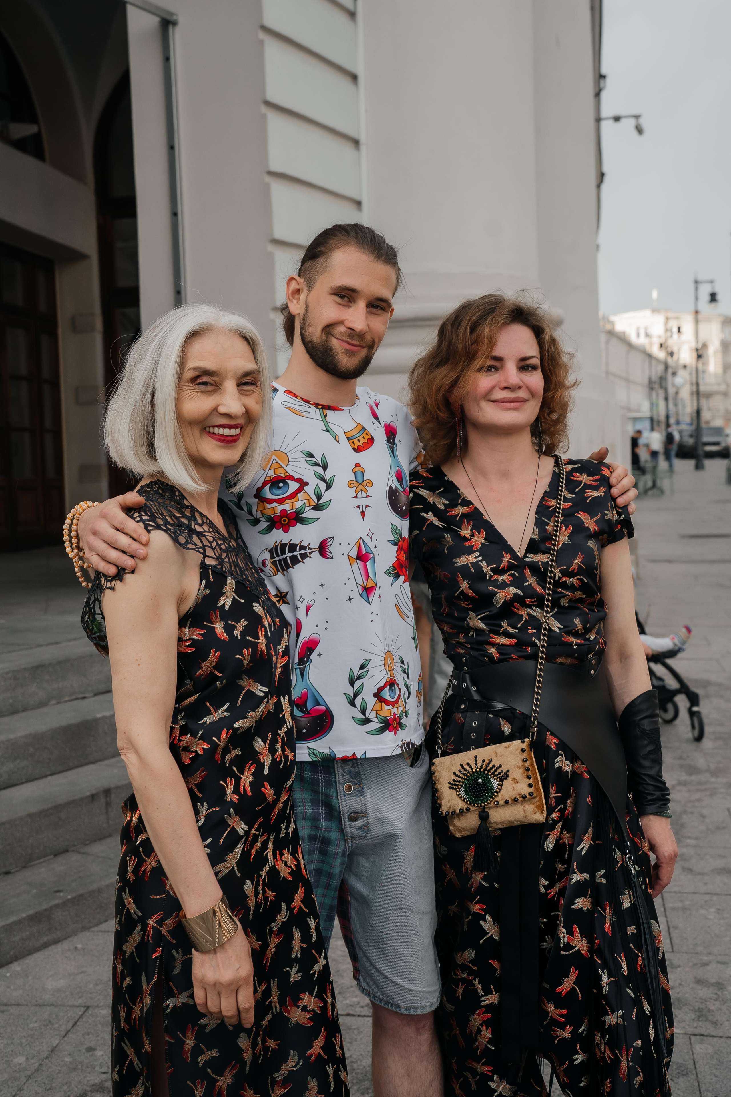 РЕПОРТАЖ — ЗАКРЫТИЕ ВЫСТАВКИ ГОСТИНЫЙ ДВОР. Семейный и репортажный фотограф в Москве Оксана Шилова