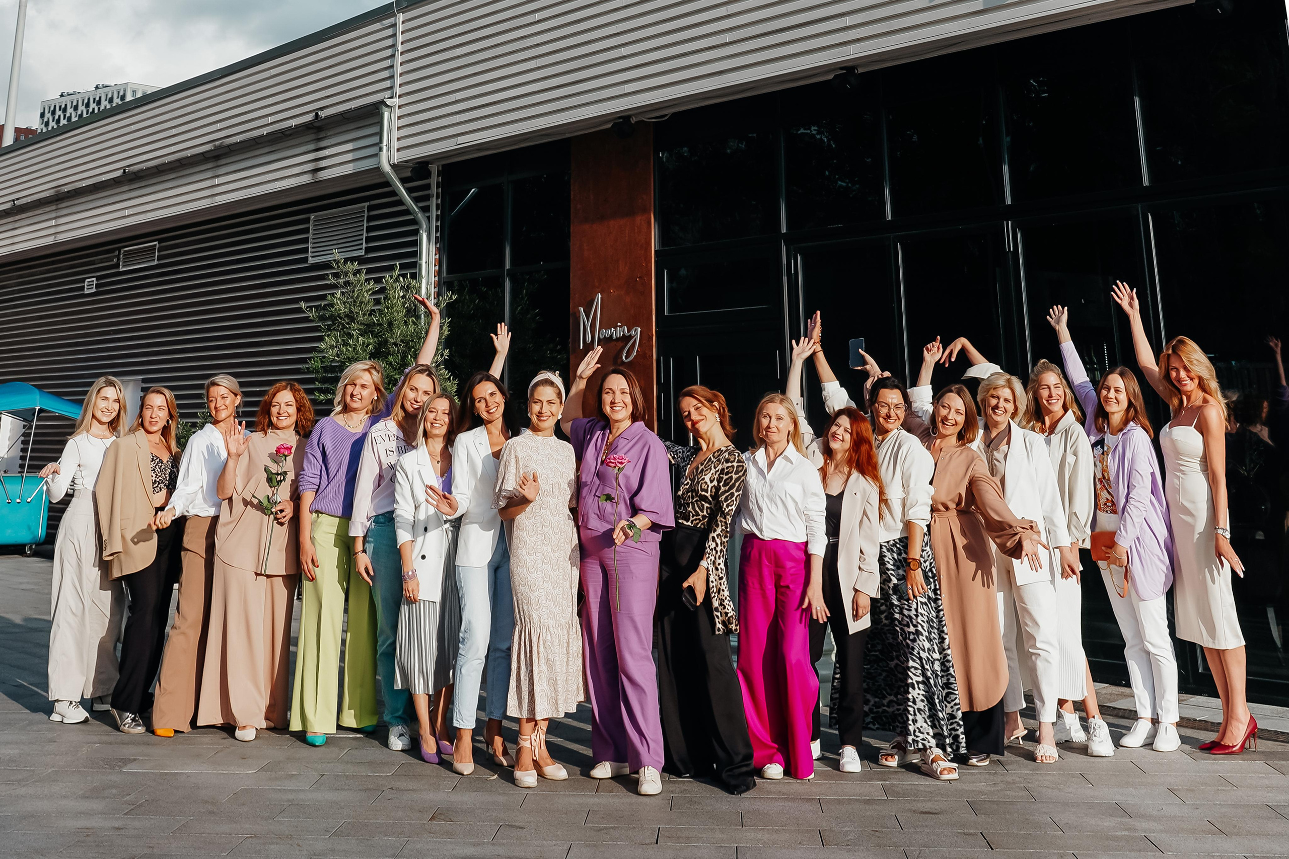 ВСТРЕЧА ЖЕНСКОГО БИЗНЕС КЛУБА «ПОТЕНЦИАЛ». Семейный и репортажный фотограф в Москве Оксана Шилова