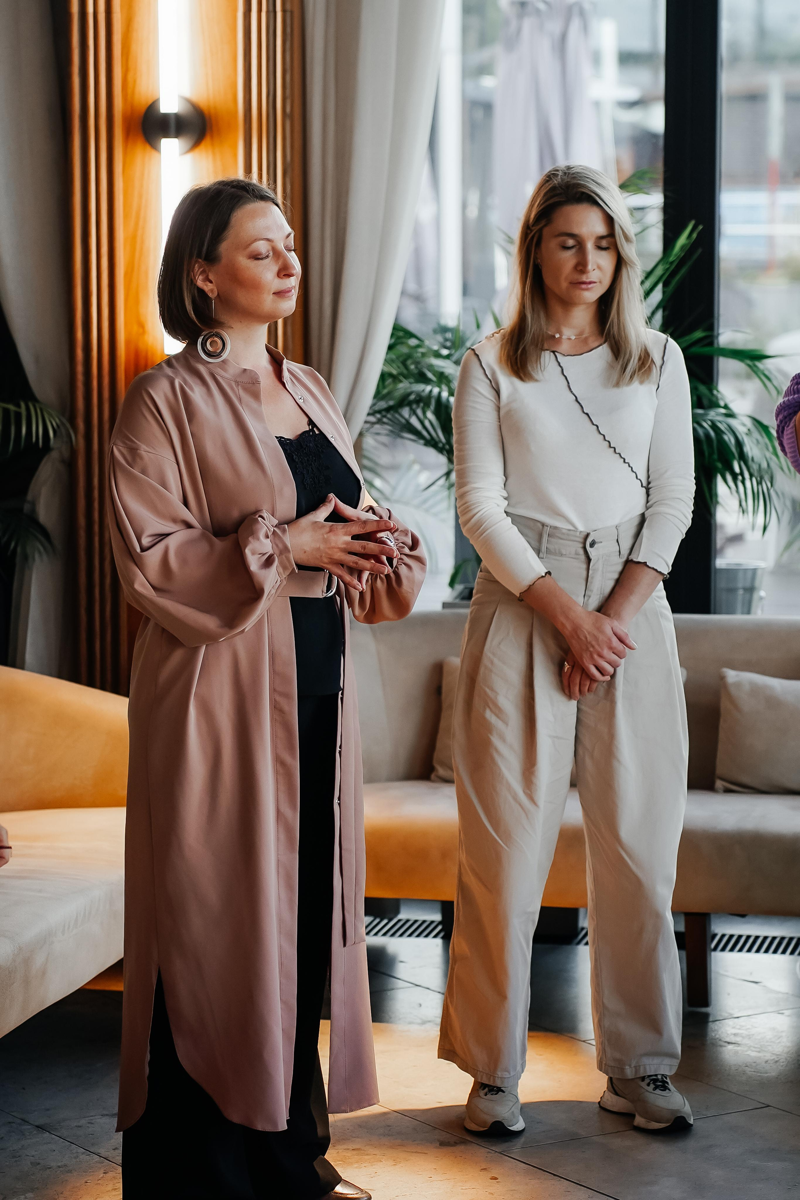 ВСТРЕЧА ЖЕНСКОГО БИЗНЕС КЛУБА «ПОТЕНЦИАЛ». Семейный и репортажный фотограф в Москве Оксана Шилова