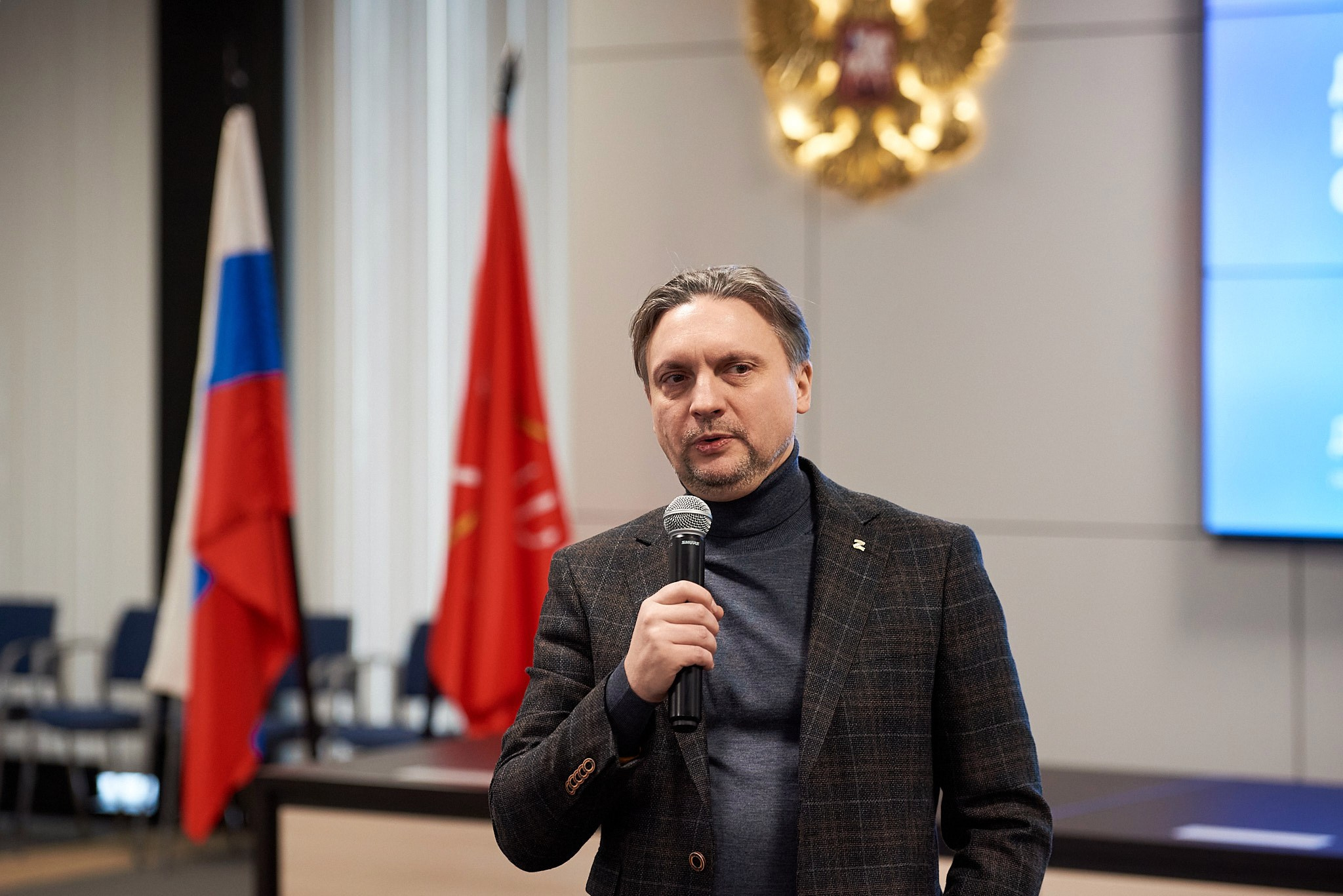 Дизайн-сессия ИИ трансформации Санкт-Петербурга. Иван Ступа, репортажный фотограф в Санкт-Петербурге и Ленинградской области