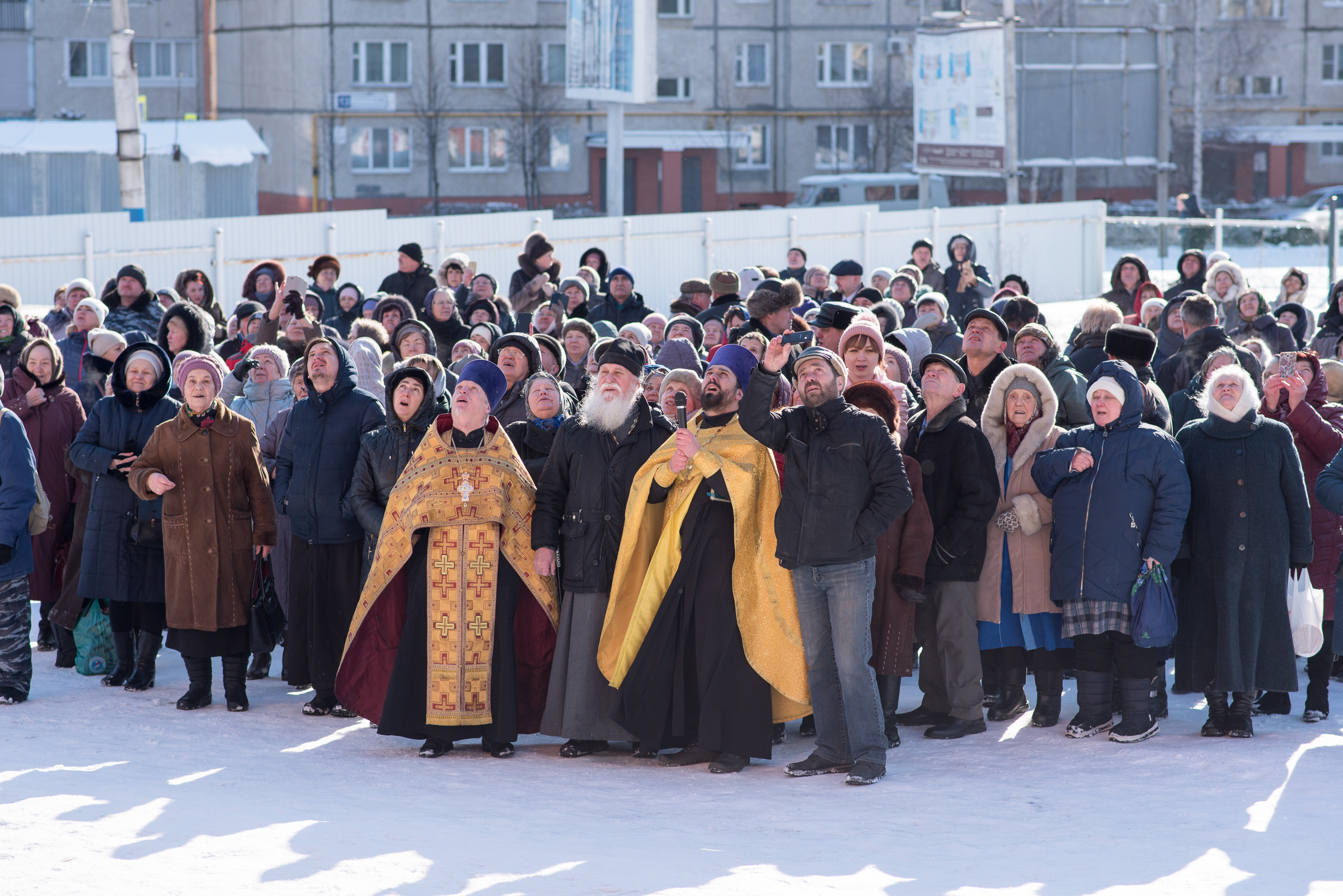 Подъем купола на храм Николая Чудотворца Новочебоксарск Чувашия. Фотограф  Крещения и Венчания Калининград