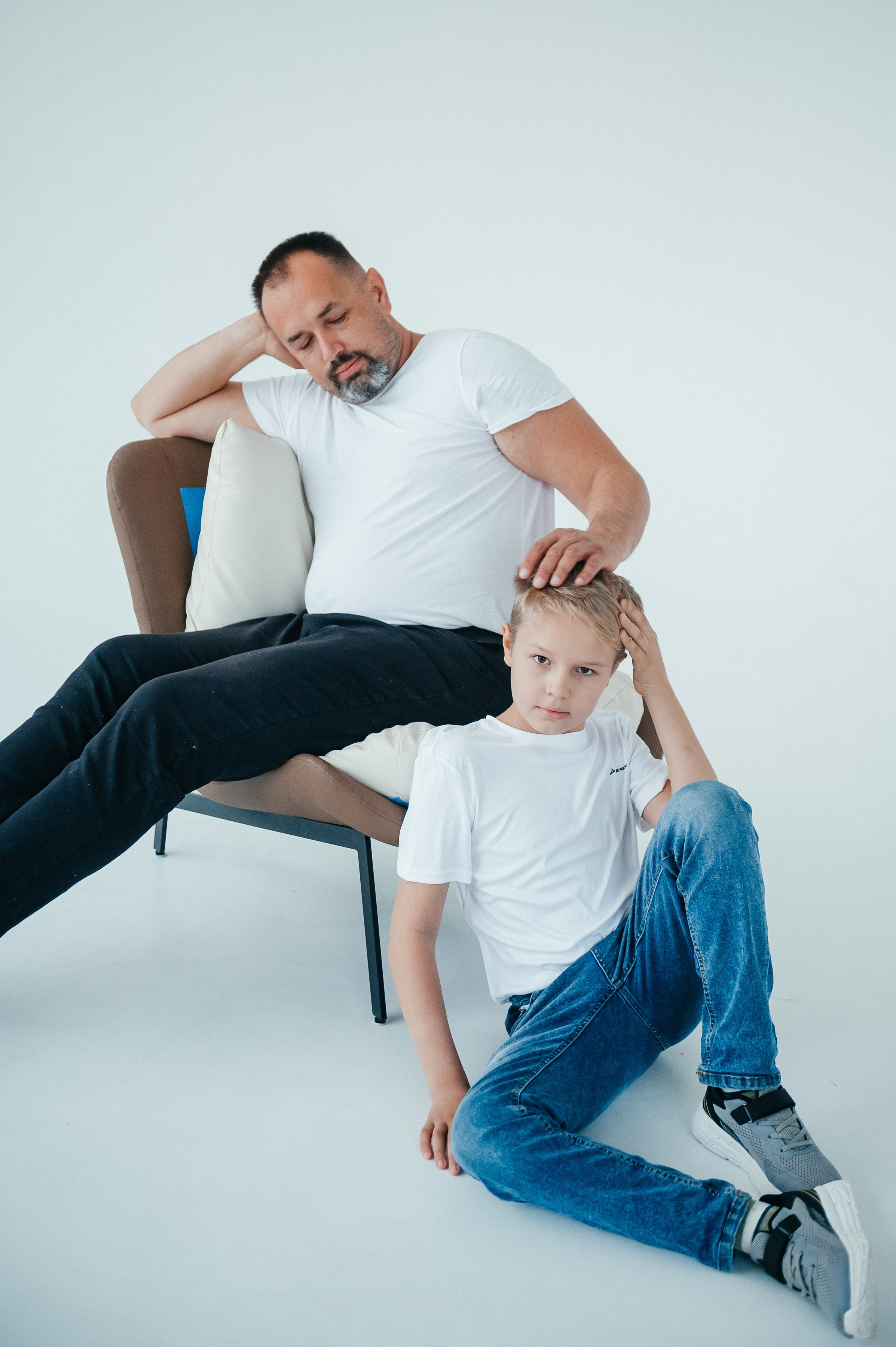 Фотосессия отец и сын Камчатка. Свадебный и семейный фотограф Камчатка. Фотограф Камчатка