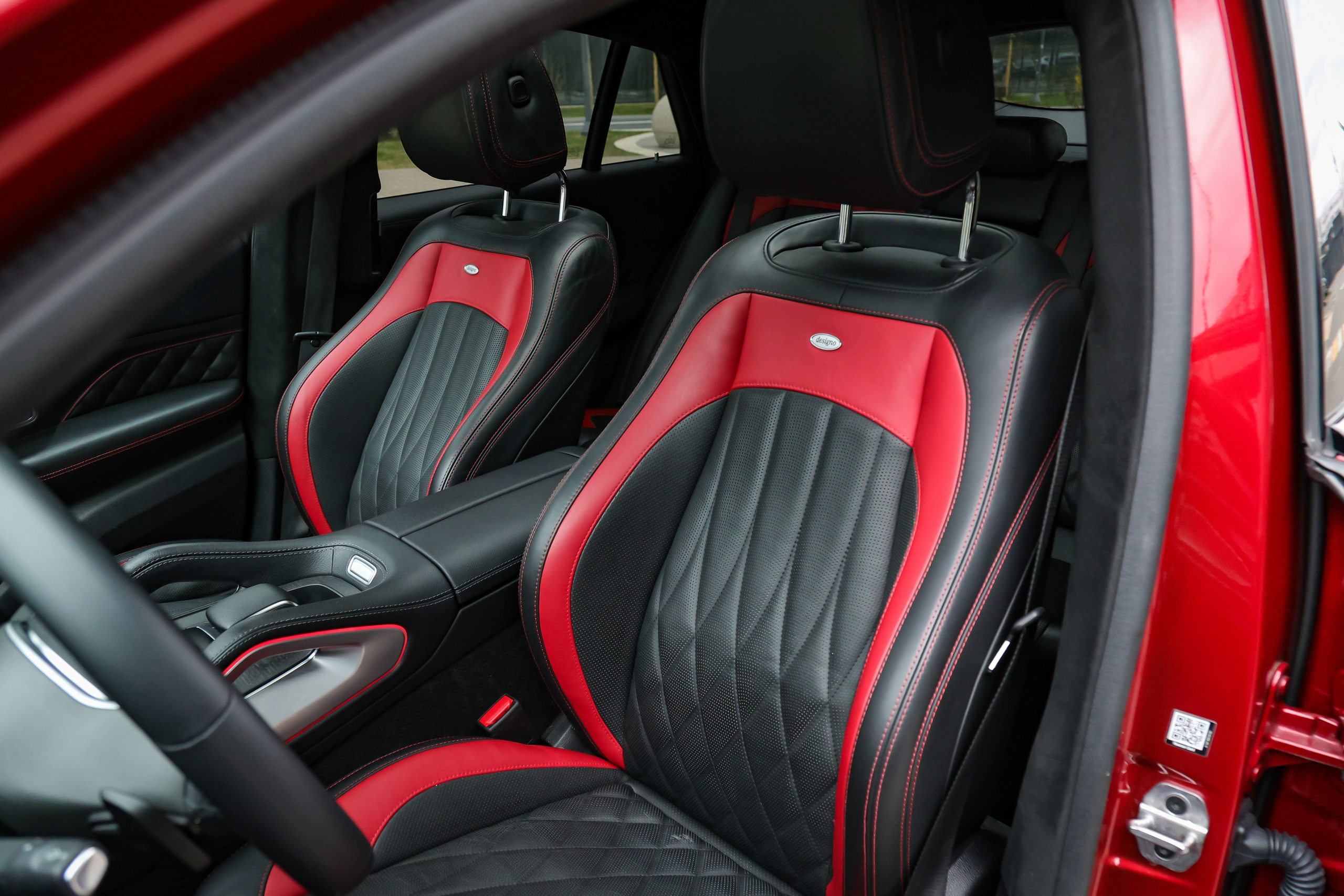 2021 MERCEDES GLE. Mixturecaptures