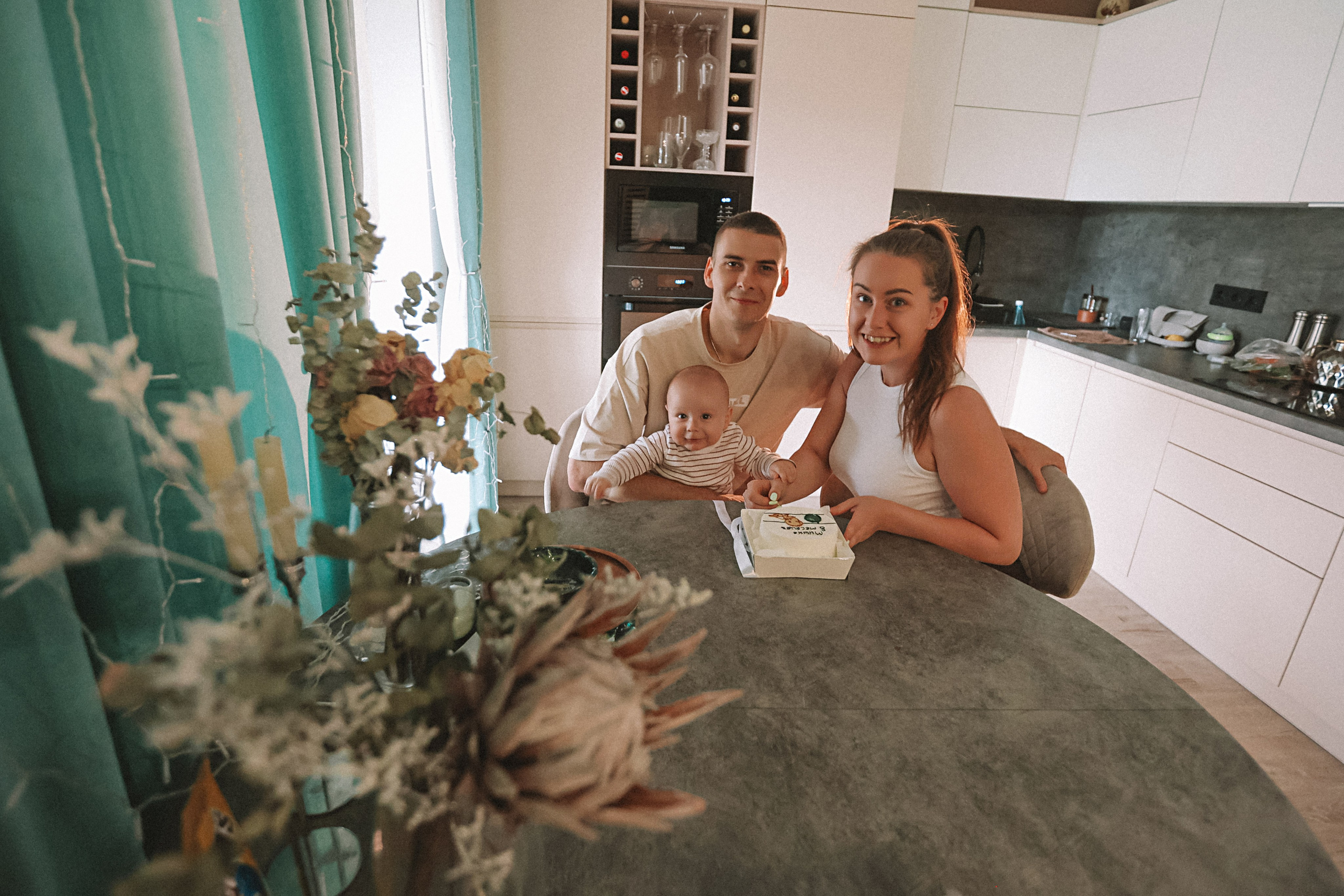 Мише 8 месяцев. Семейный фотограф Тюмень, фотограф на роды Салмина Мария