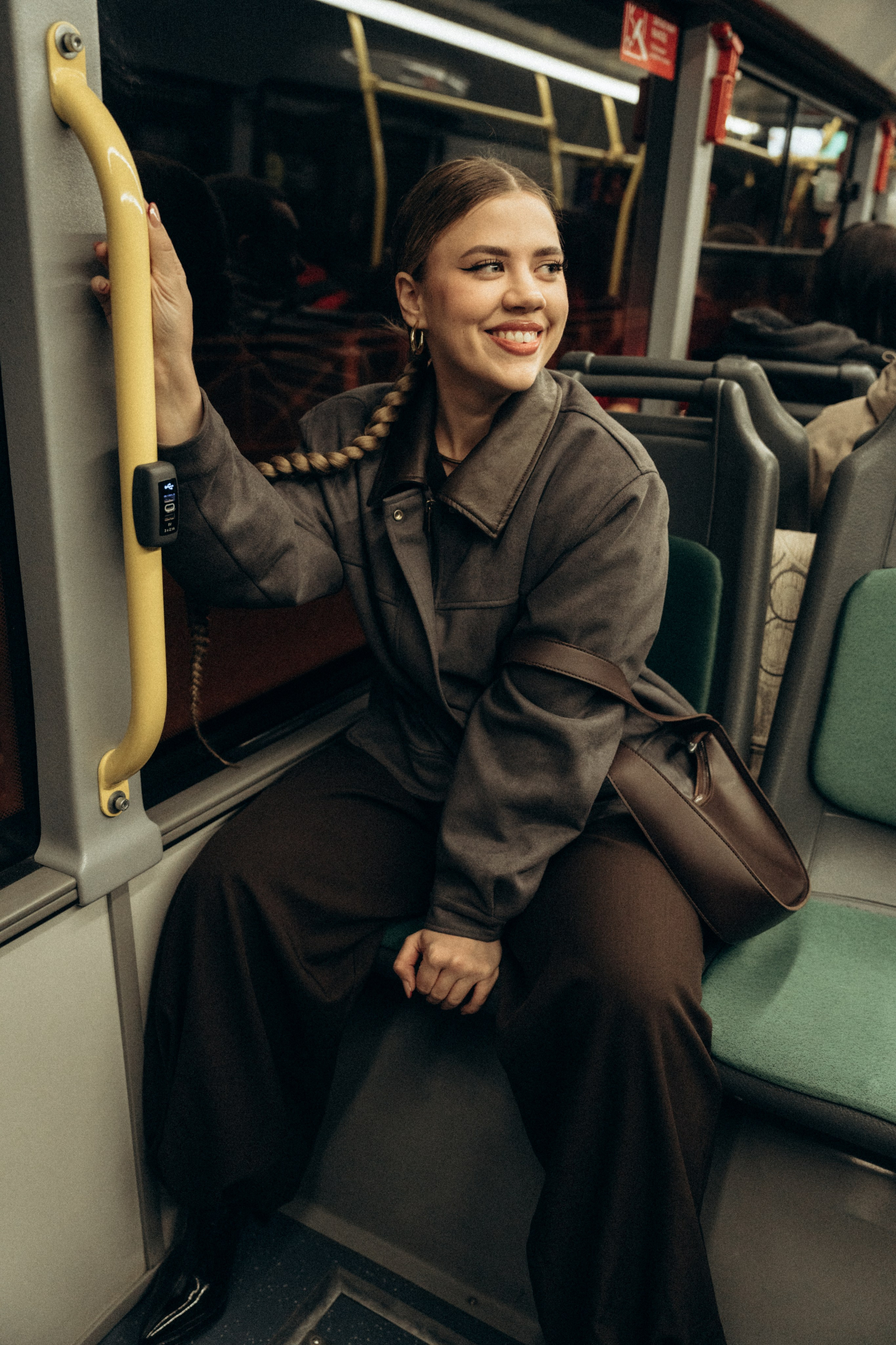 В автобусе. Фотограф и видеограф в Тюмени Екатерина Чернецкая