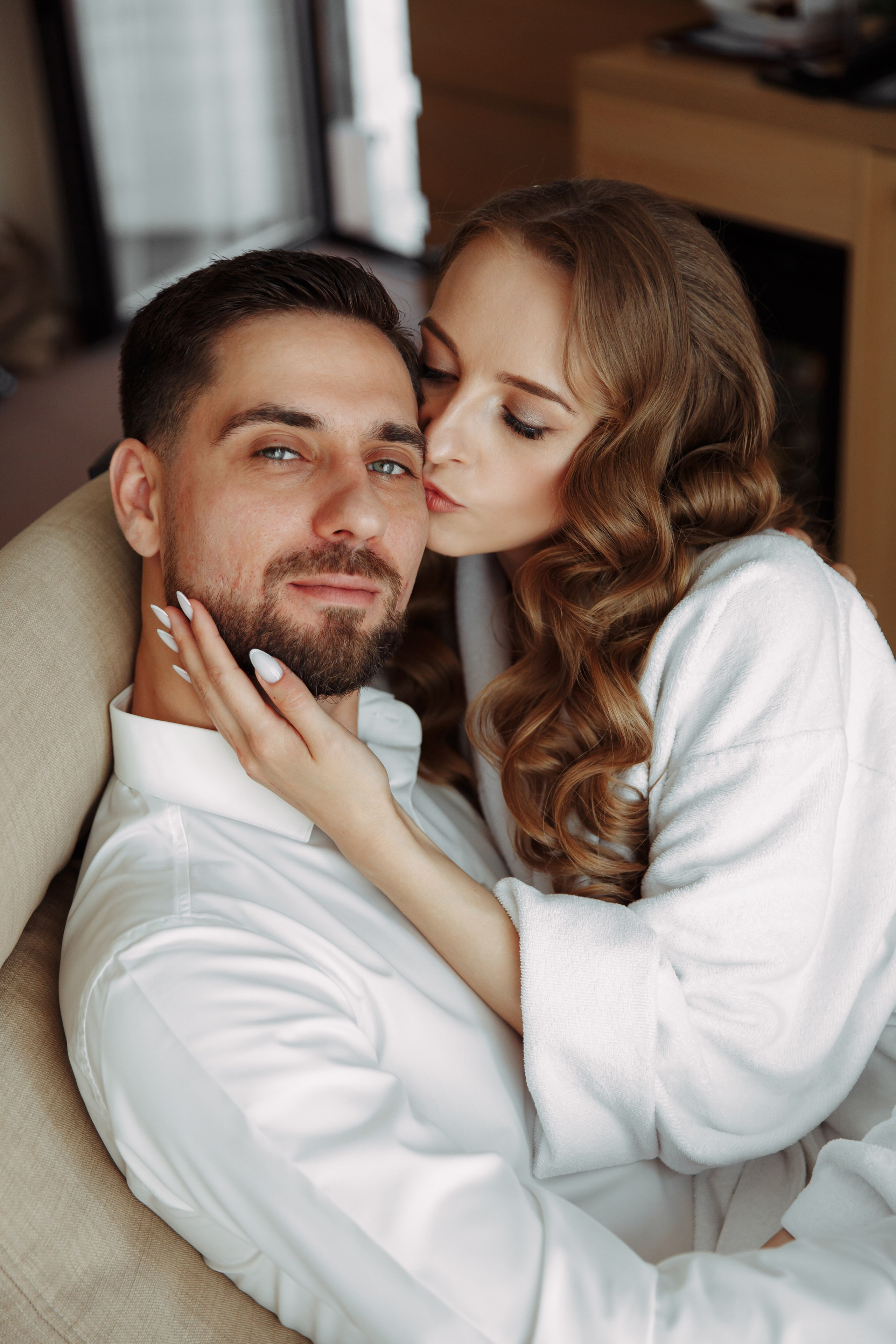 Свадебная фотосессия с кабриолетом и в загородном клубе Artiland. Свадебный фотограф Москва и МО Сергей Киржаев