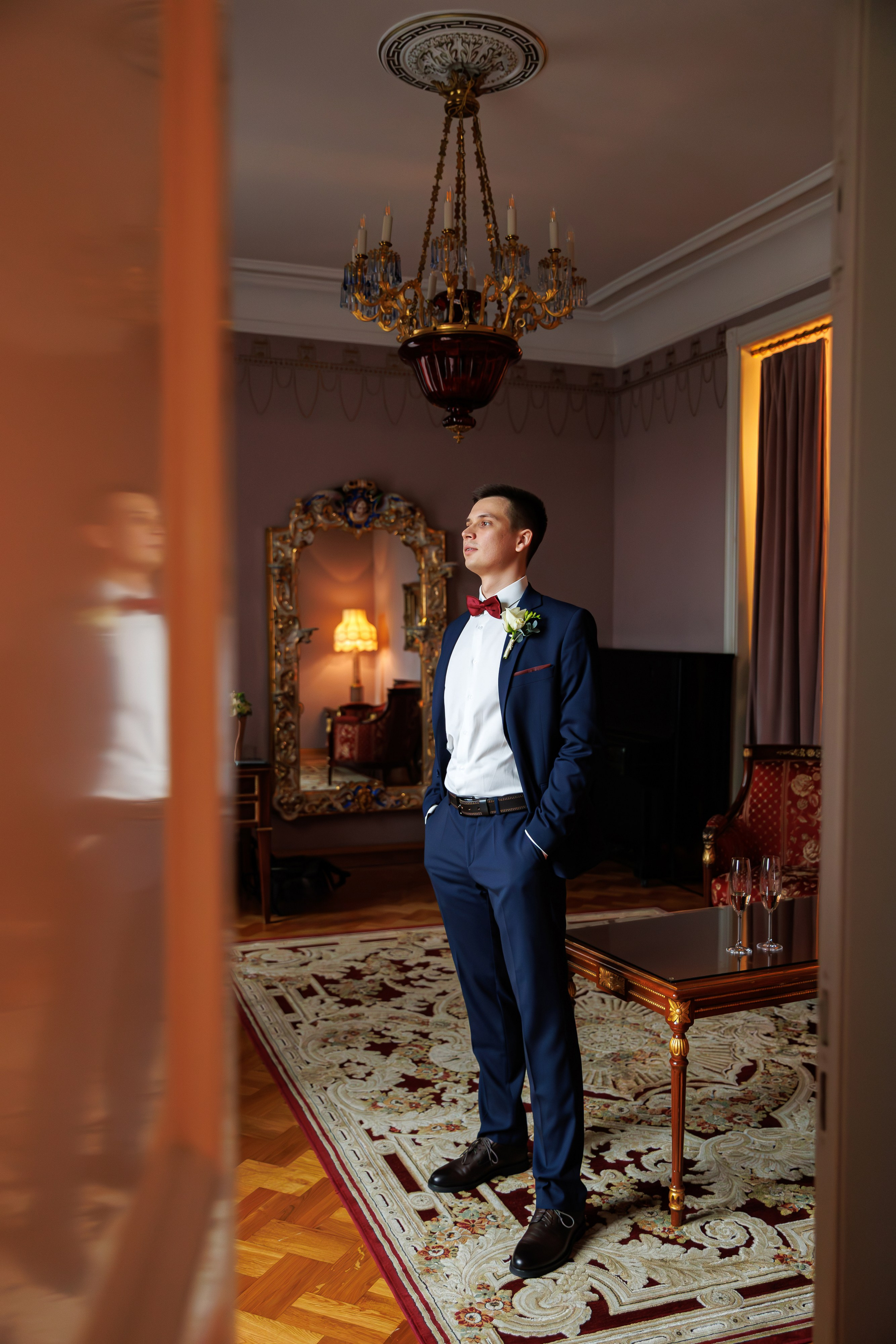 Свадебная фотосессия и сборы в гостинице Националь. Свадебный фотограф Москва и МО Сергей Киржаев