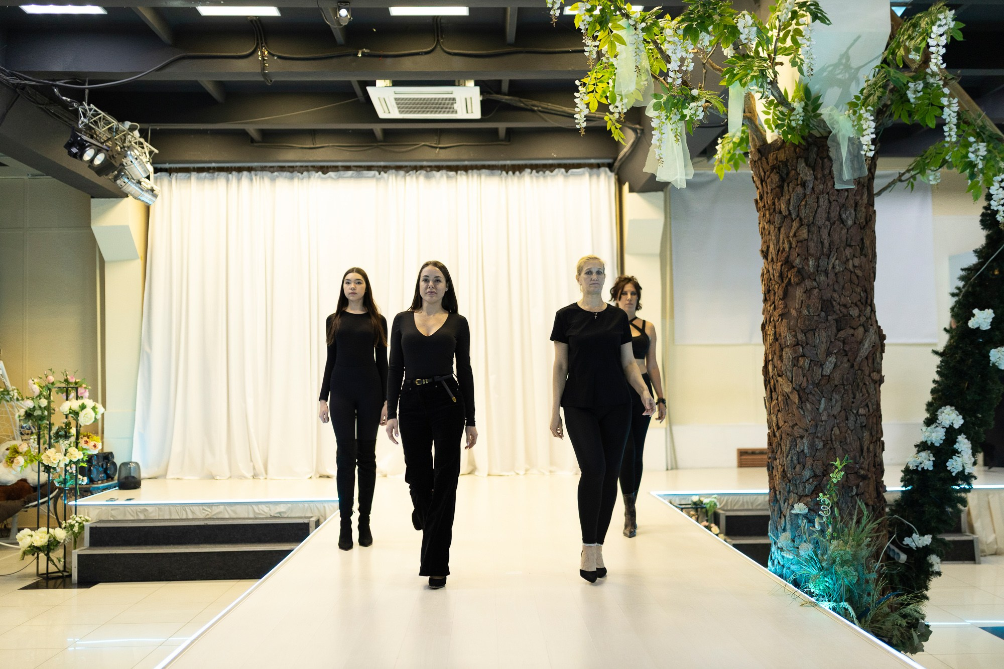 Показ моды Mexa Shop. Andrey Pospelove. Фотограф в Саратове