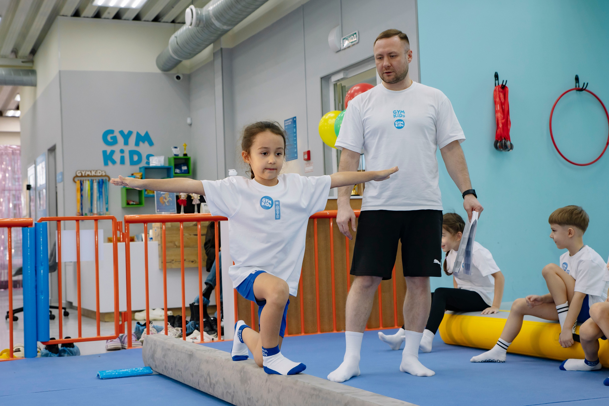 Соревнования по гимнастике в Gymkids Звенигород. Профессиональный фотограф в Москве | Заказать фотосессию и съемку