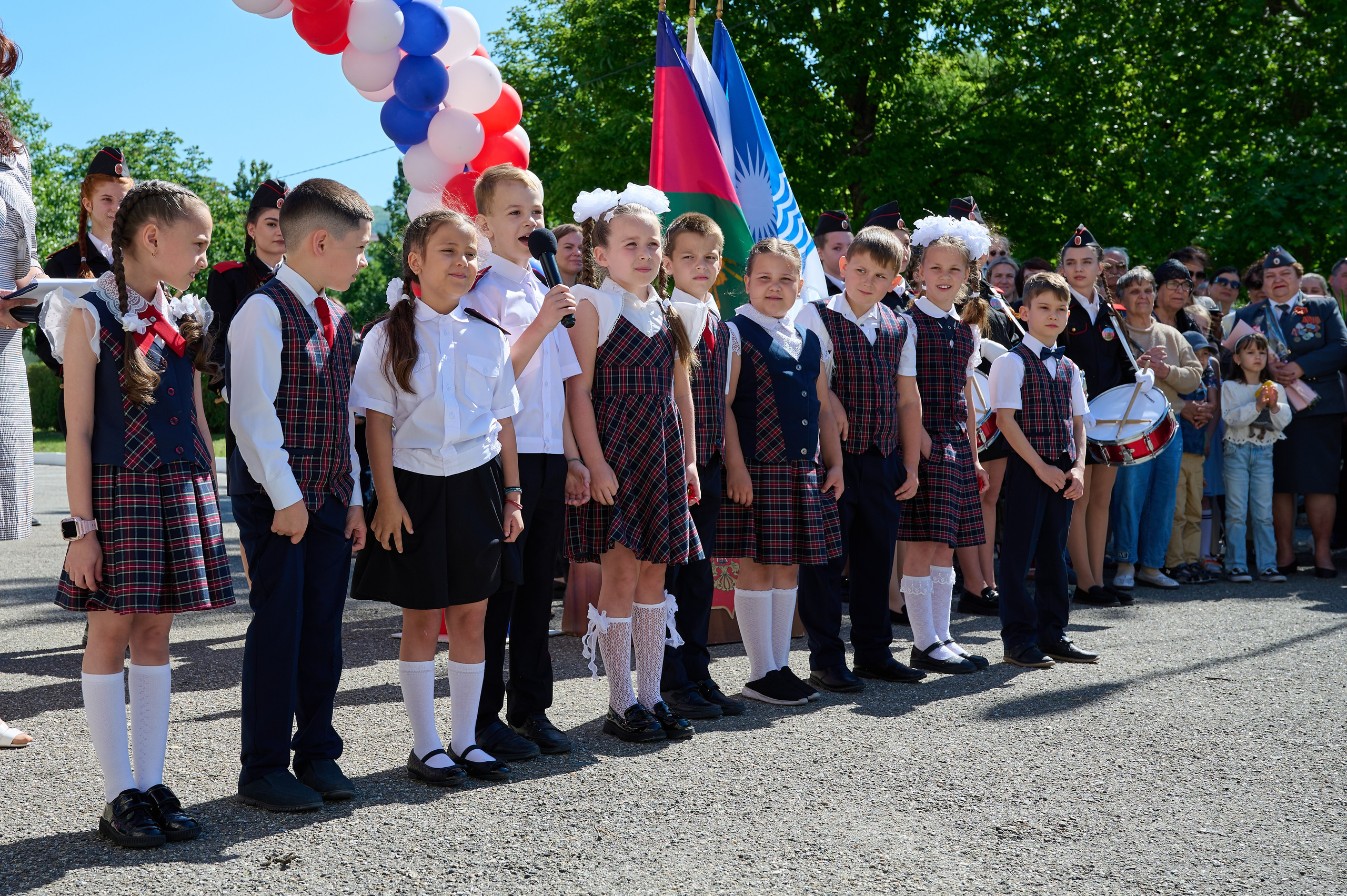 Последний звонок. Жизнь курорта Кабардинка в фотографиях
