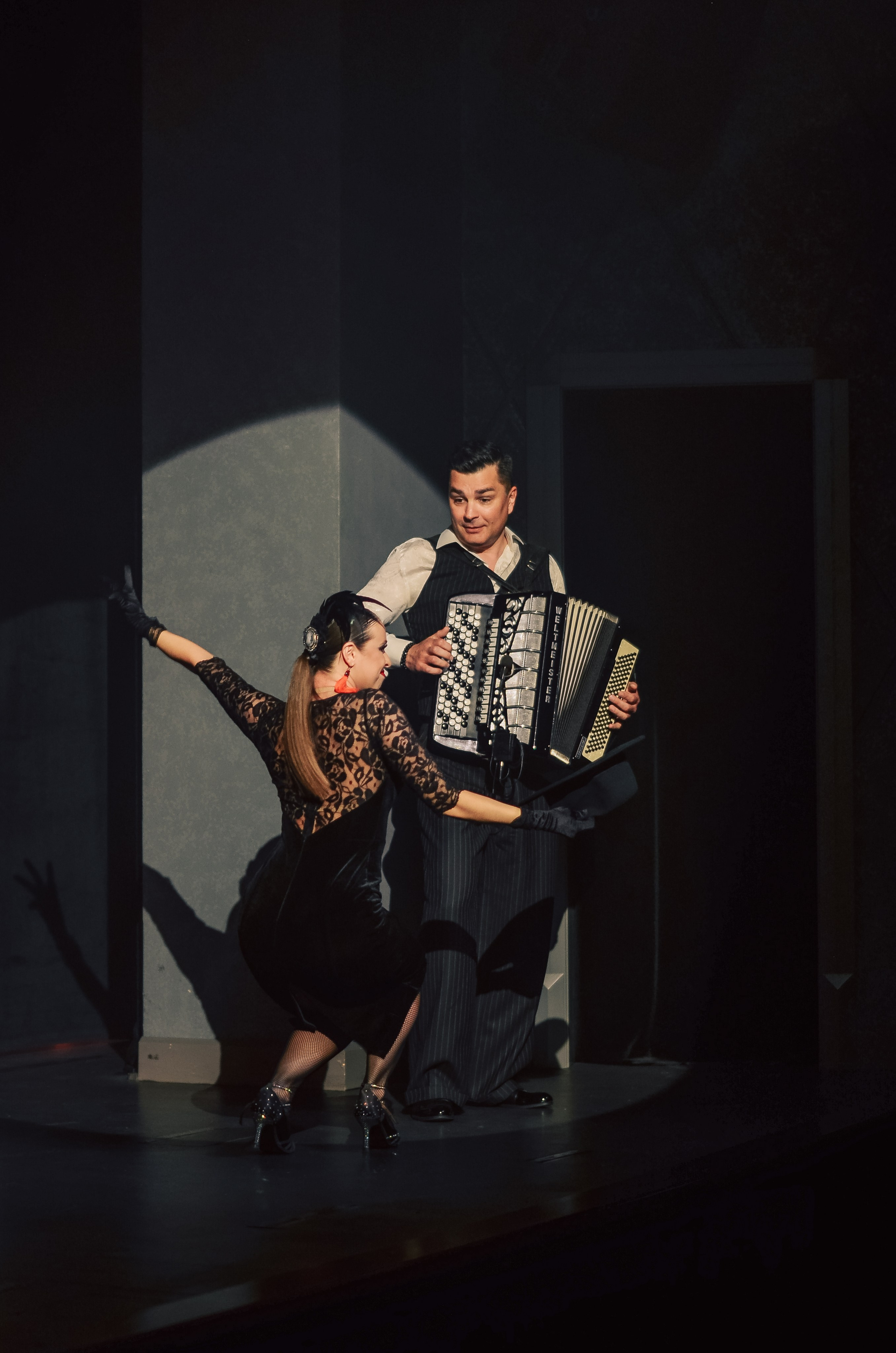 Фоторепортаж танцевального мероприятия. Денисова Аля — фотограф для парных съемок и индивидуальных историй в Барнауле