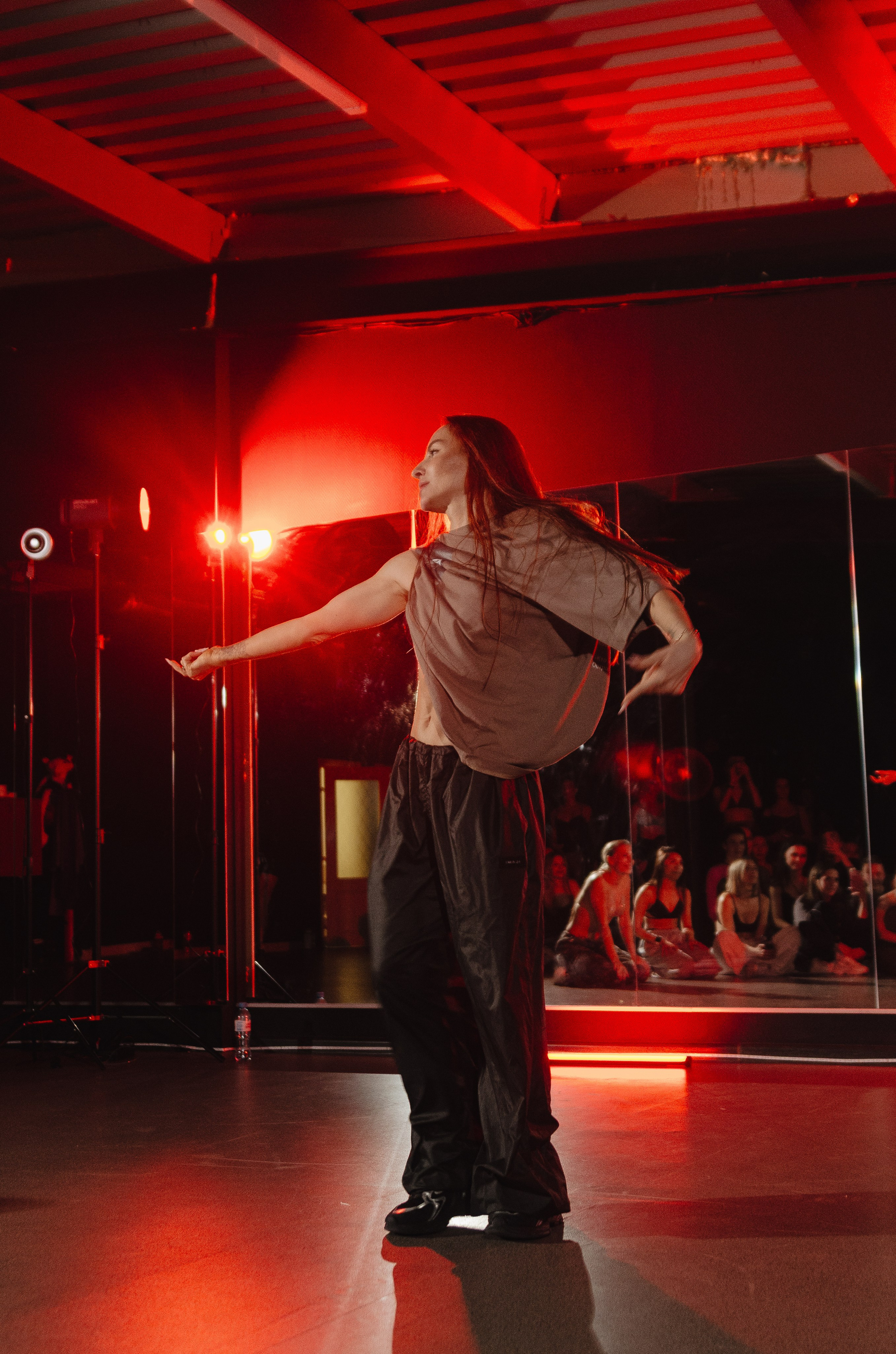 Мастер-классы по High Heels/Girly hip-hop от Оксаны ATTA. Денисова Аля — фотограф для парных съемок и индивидуальных историй в Барнауле