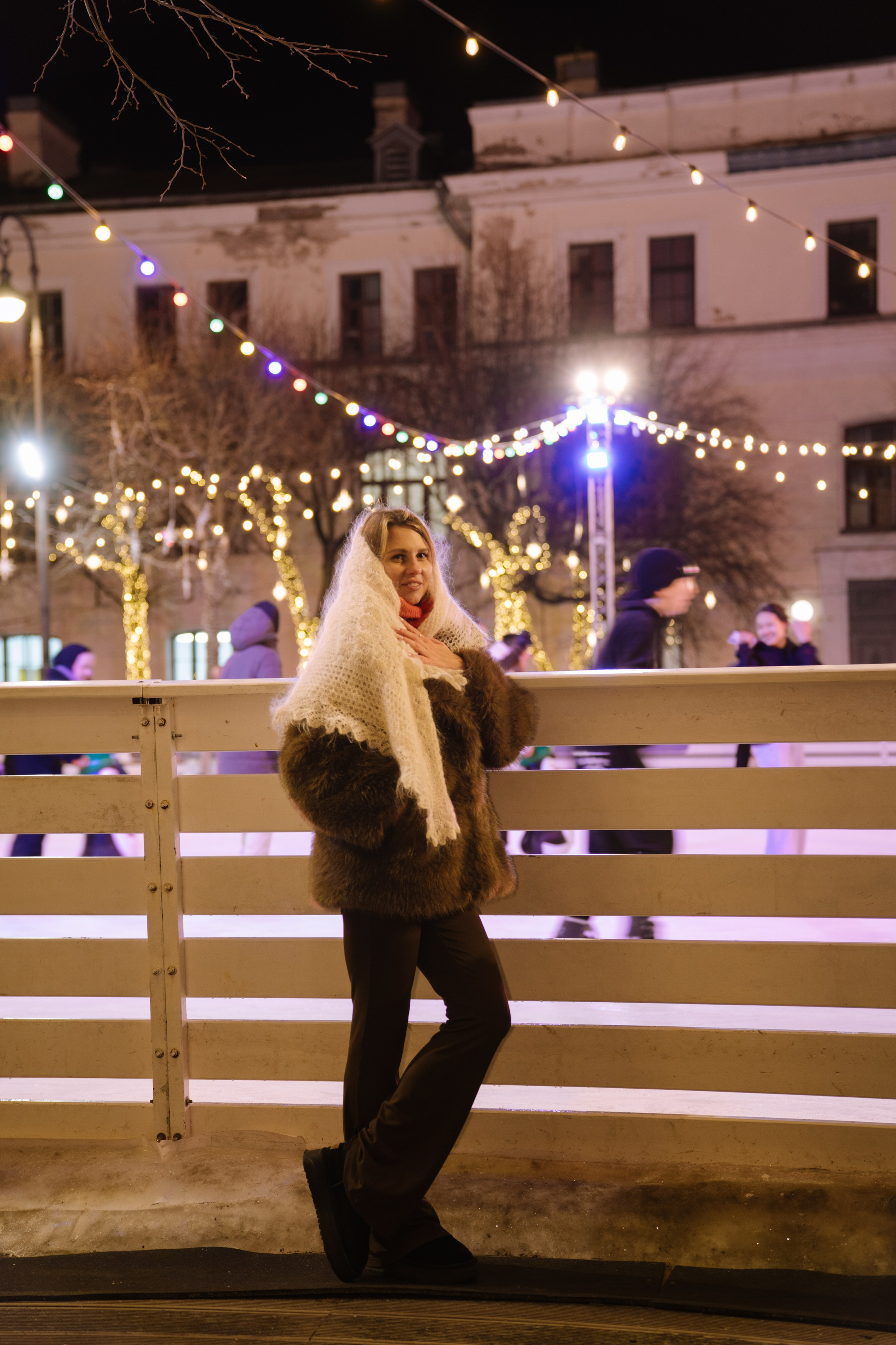 ПРОГУЛКА НА МАНЕЖНОЙ ПЛОЩАДИ ДЛЯ ДЕВУШКИ ПЕРЕД НОВЫМ ГОДОМ (НОВОГОДНЯЯ ФОТОСЕССИИЯ НА МАНЕЖНОЙ ПЛОЩАДИ). Профессиональный фотограф, Санкт-Петербург — Виктория Богомолова