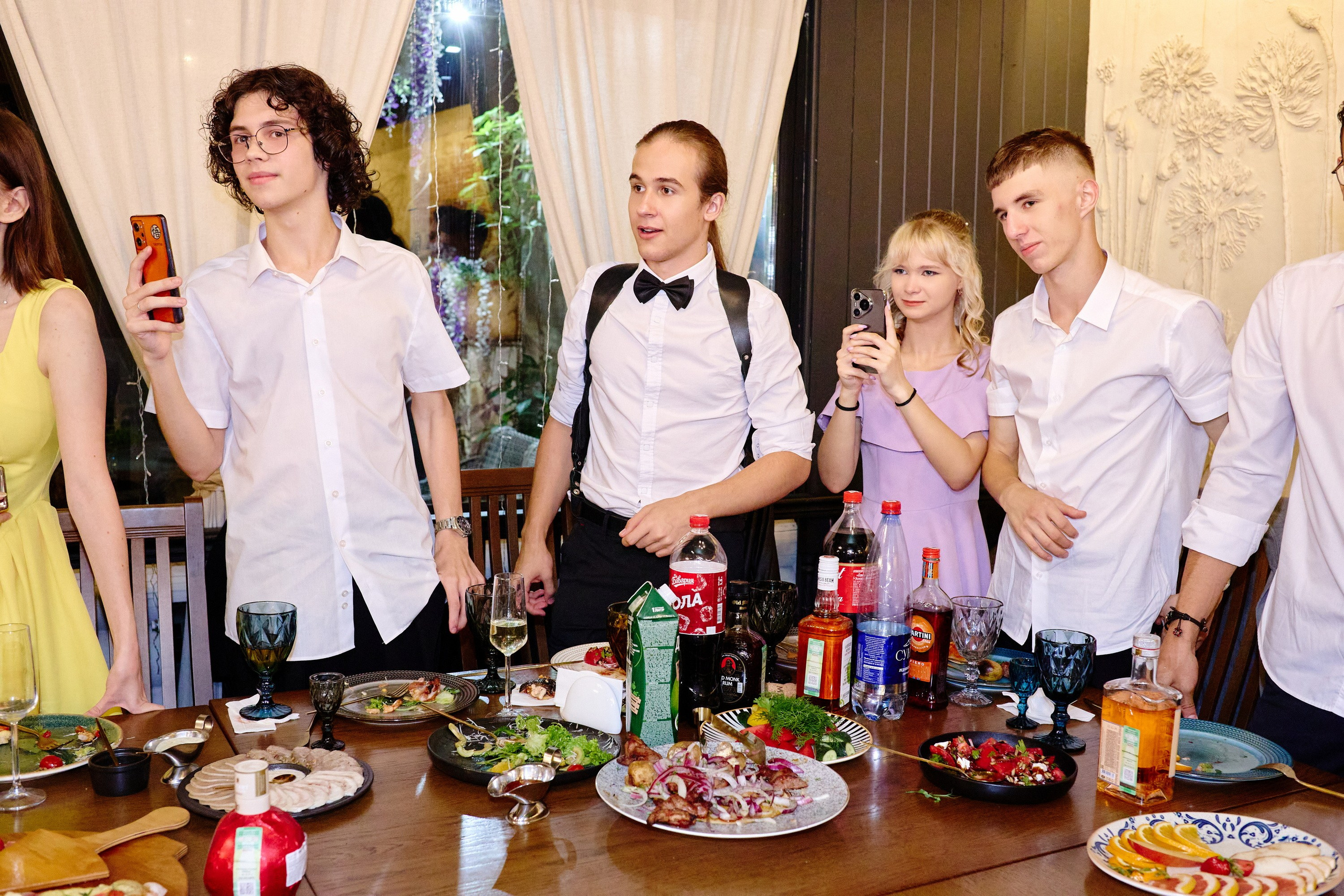 Выпускной 35 Сош. Фотограф Выпускные альбомы Таганрог Сергей Коробченко