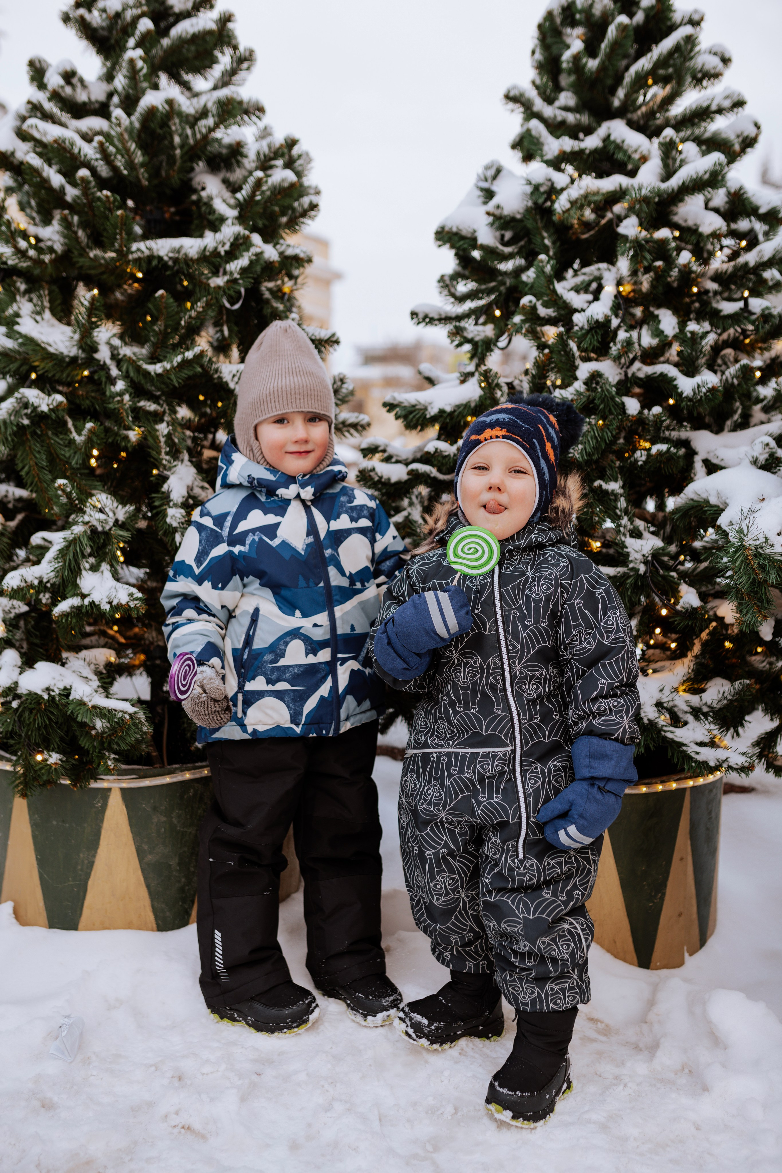 Семейная, Манежная площадь