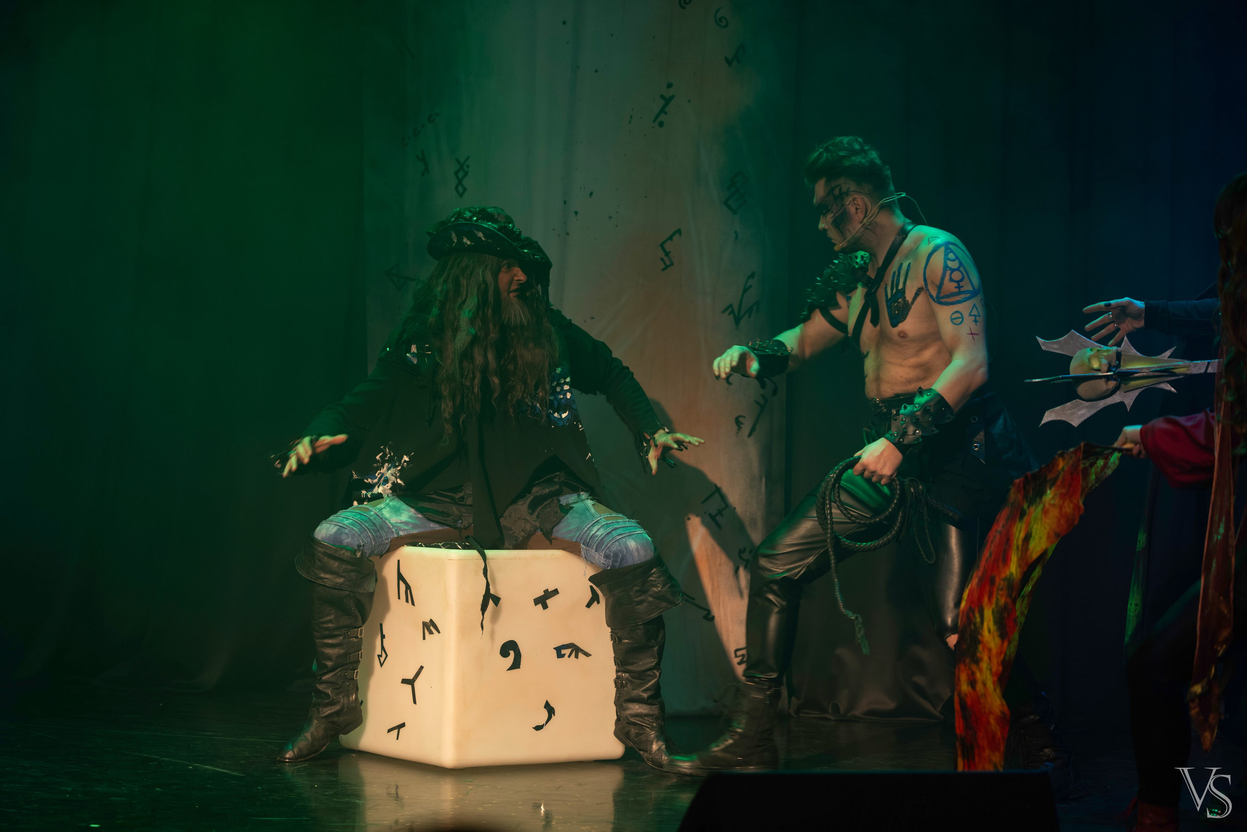 Книга стихий 25.01. Фотограф Виктор Степанов