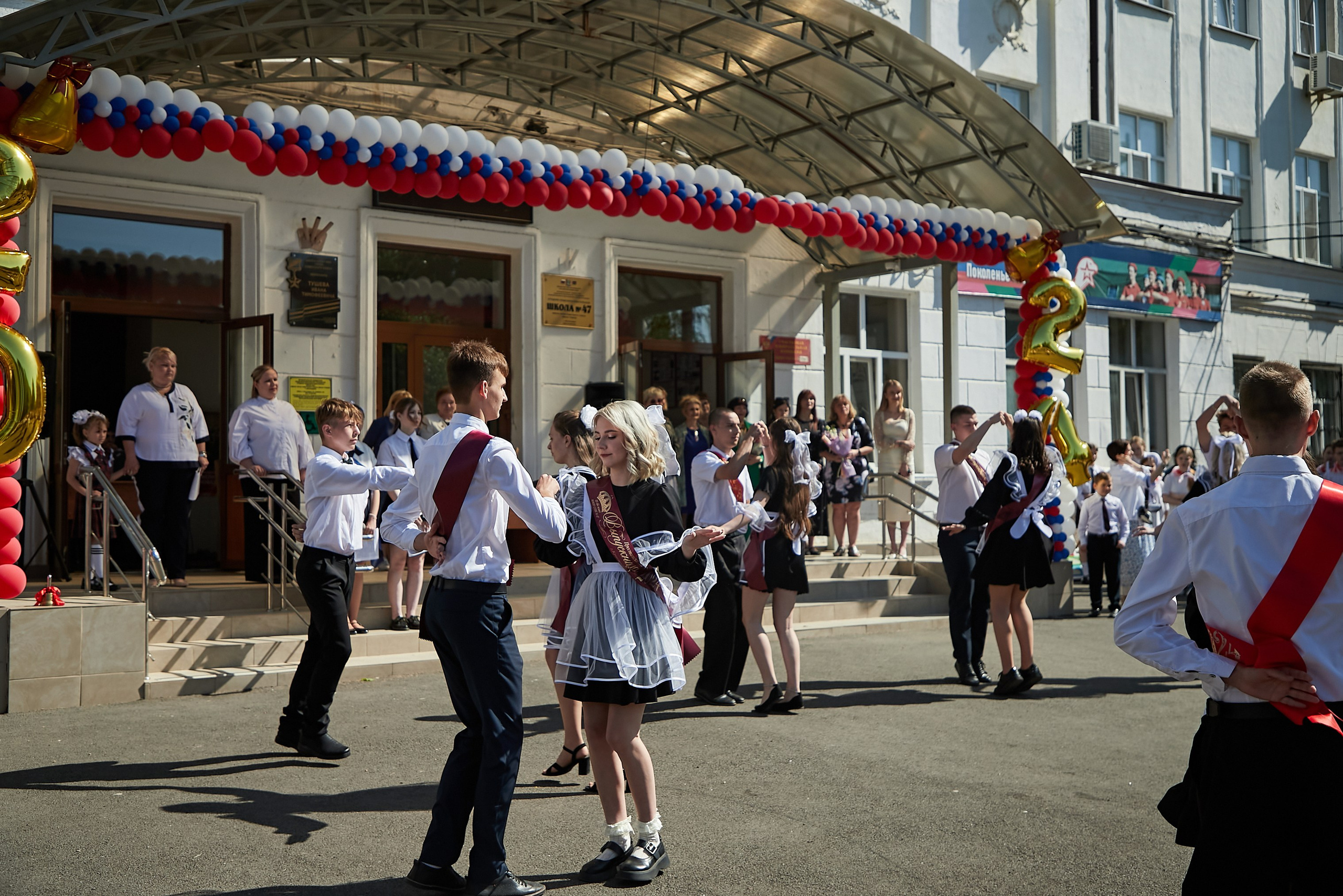 Последний звонок в школе 47. Фотограф КовалёваТатьяна | Москва | Краснодар |Сочи |Портрет, свадьбы, семейные съёмки