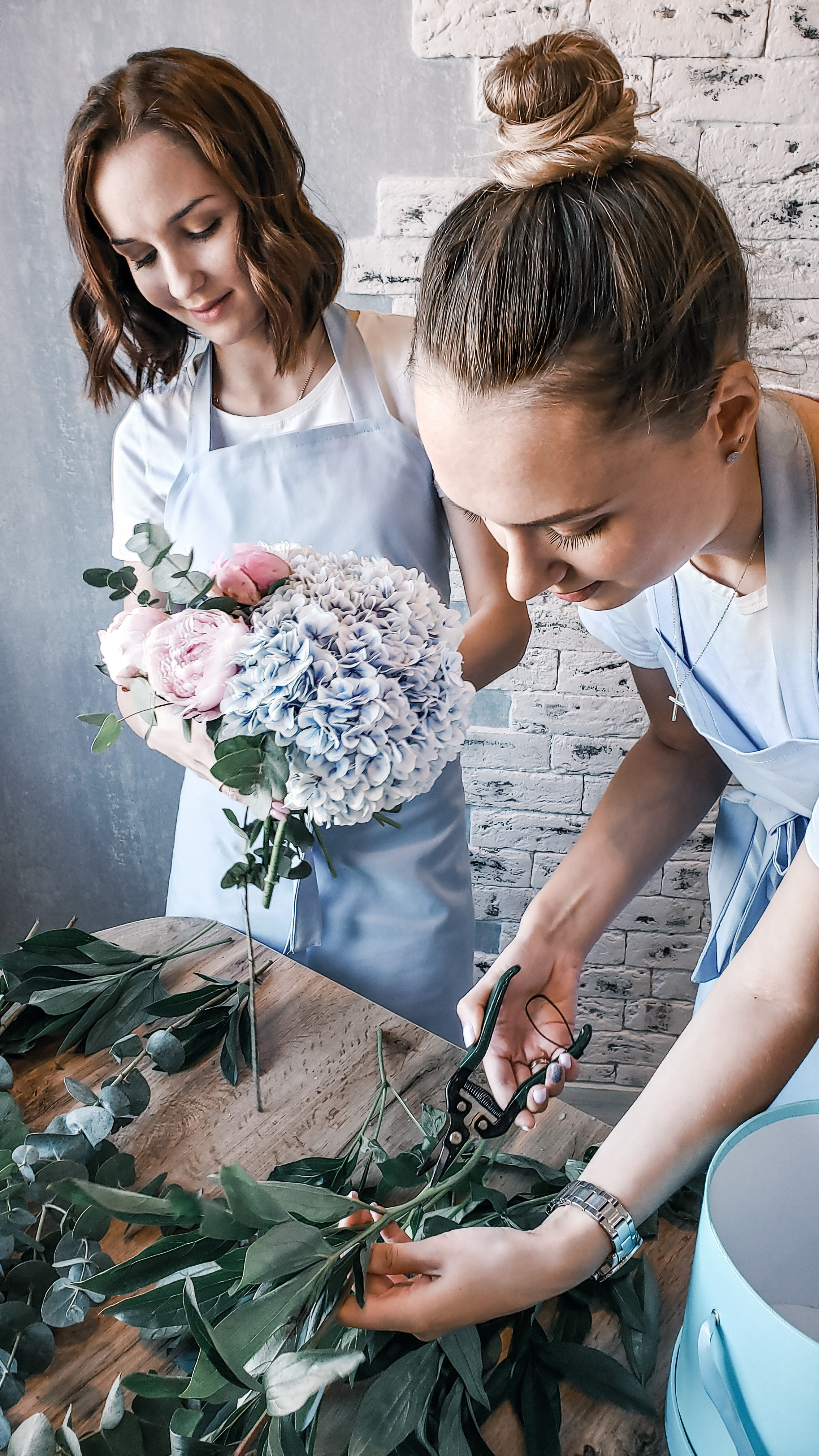 Контент съемка для флористов в СПб. Семейный и свадебный фотограф в Санкт-Петербурге Соколов| портреты, репортаж, коммерческая съемка