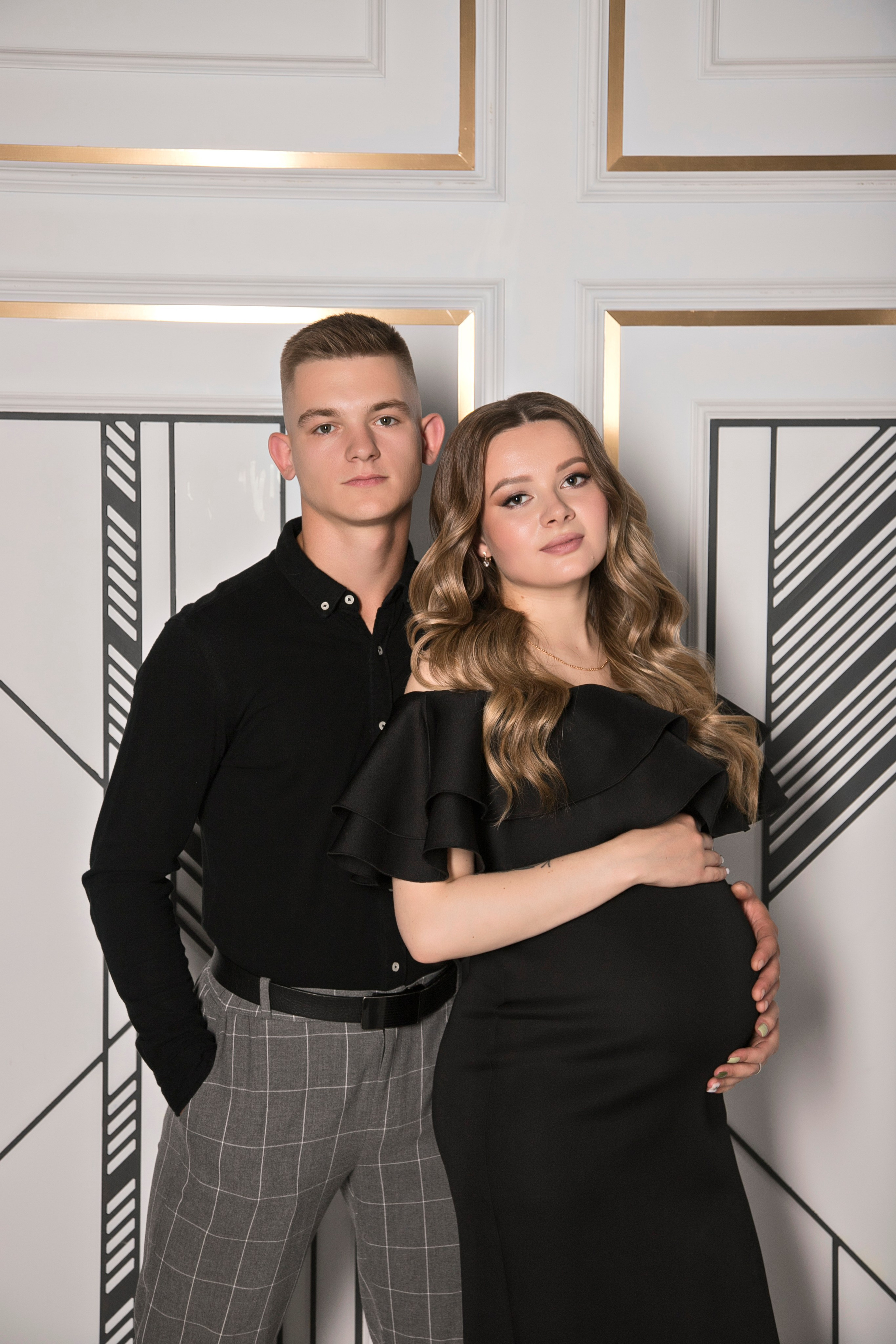 Фотосессия беременности в фотостудии. Профессиональный фотограф в Москве